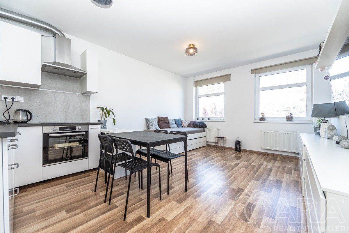 2+kk, Karla Guta, Praha, 50 m²