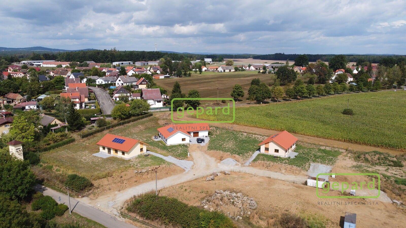 Pozemky pro bydlení, Ostrovec, 1 486 m²