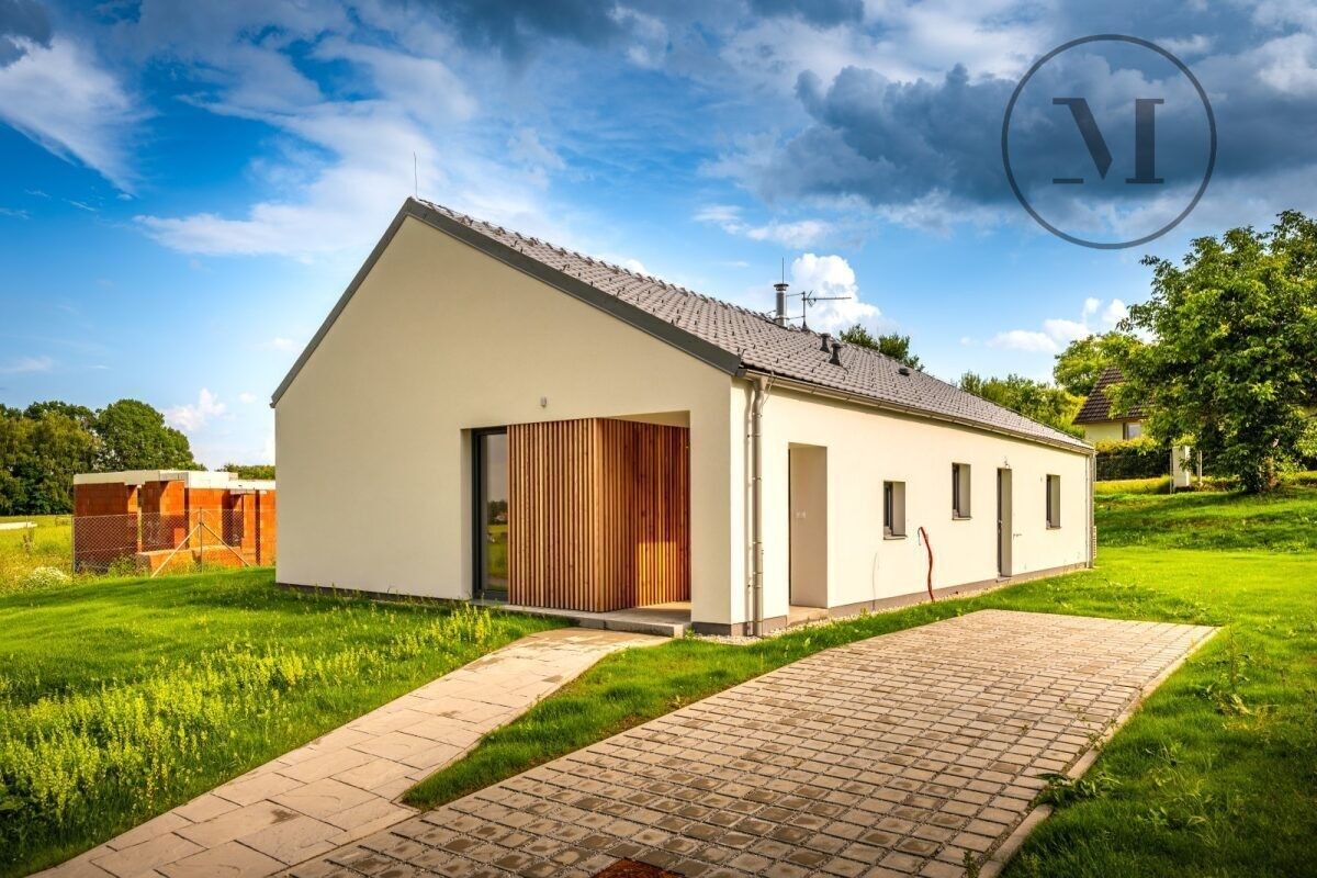 Ostatní, Závraty, 127 m²