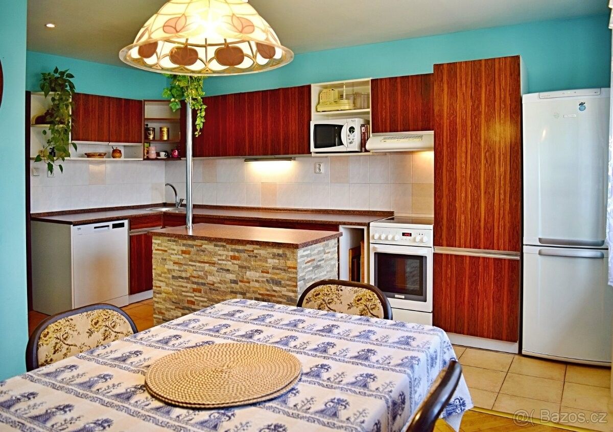 Prodej dům - Holice v Čechách, 534 01, 914 m²