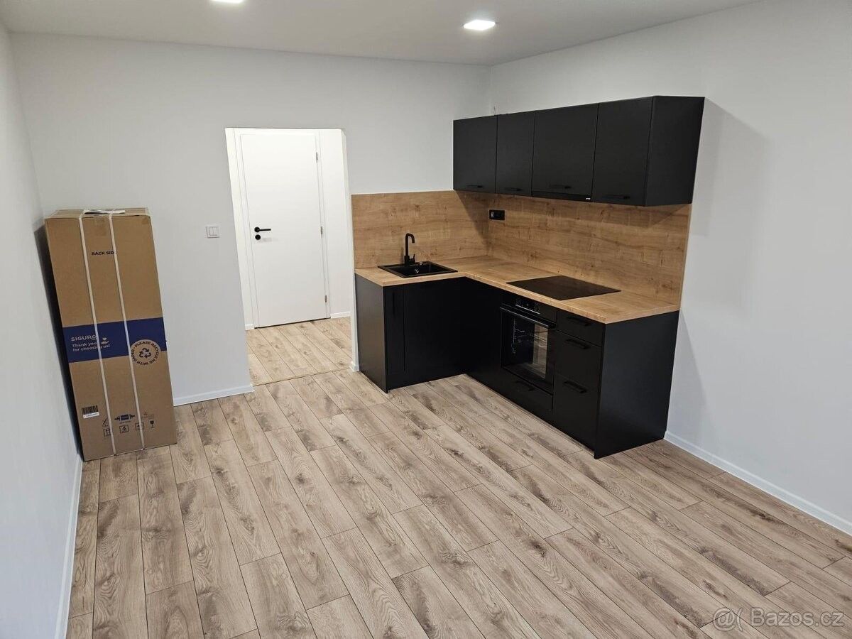 Pronájem byt 2+kk - Most, 434 01, 37 m²