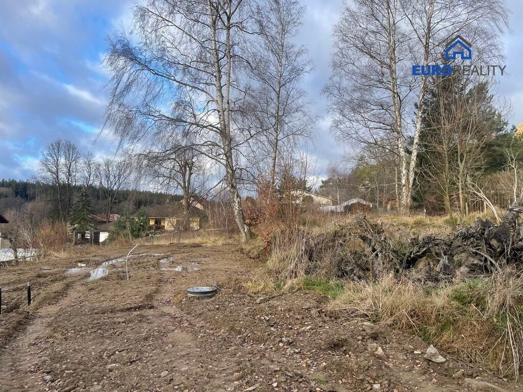 Prodej pozemek pro bydlení - Pod Lesem, Valy, 1 136 m²