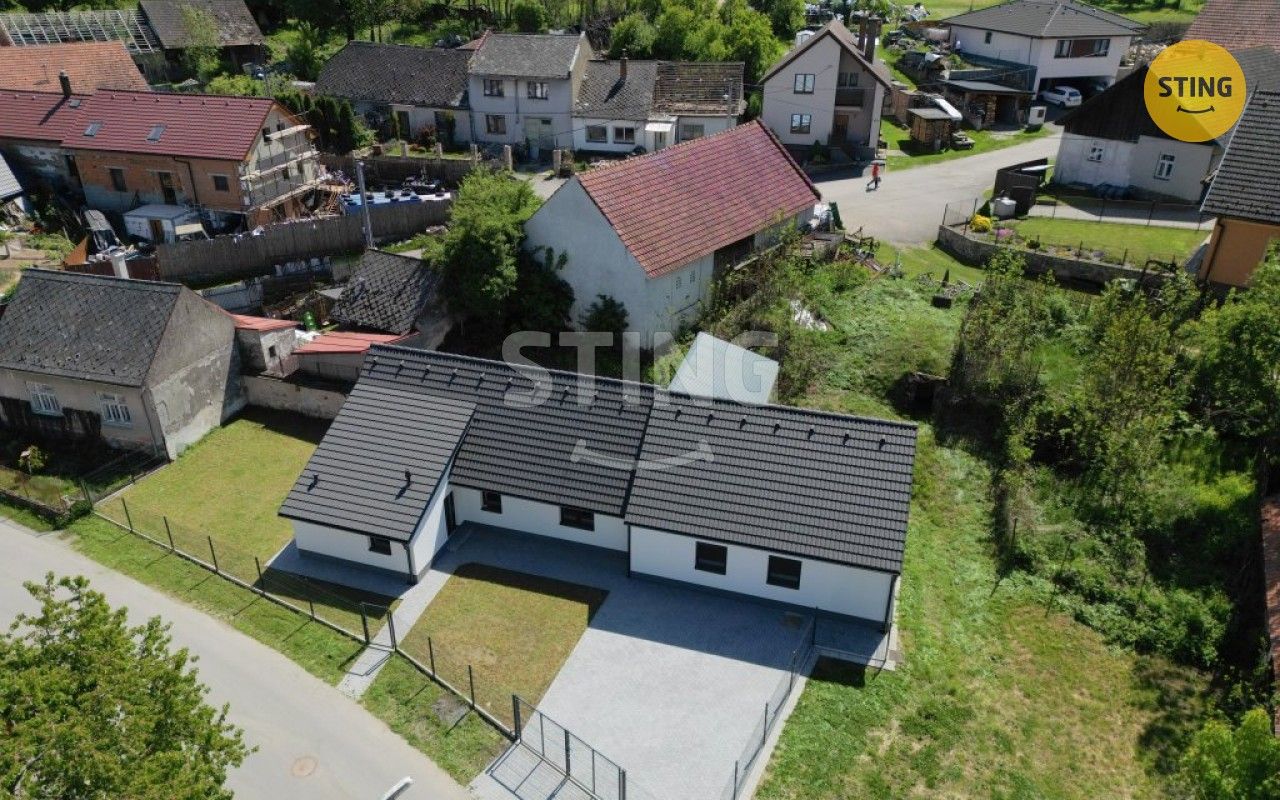 Rodinné domy, Zarybník, Měřín, 122 m²