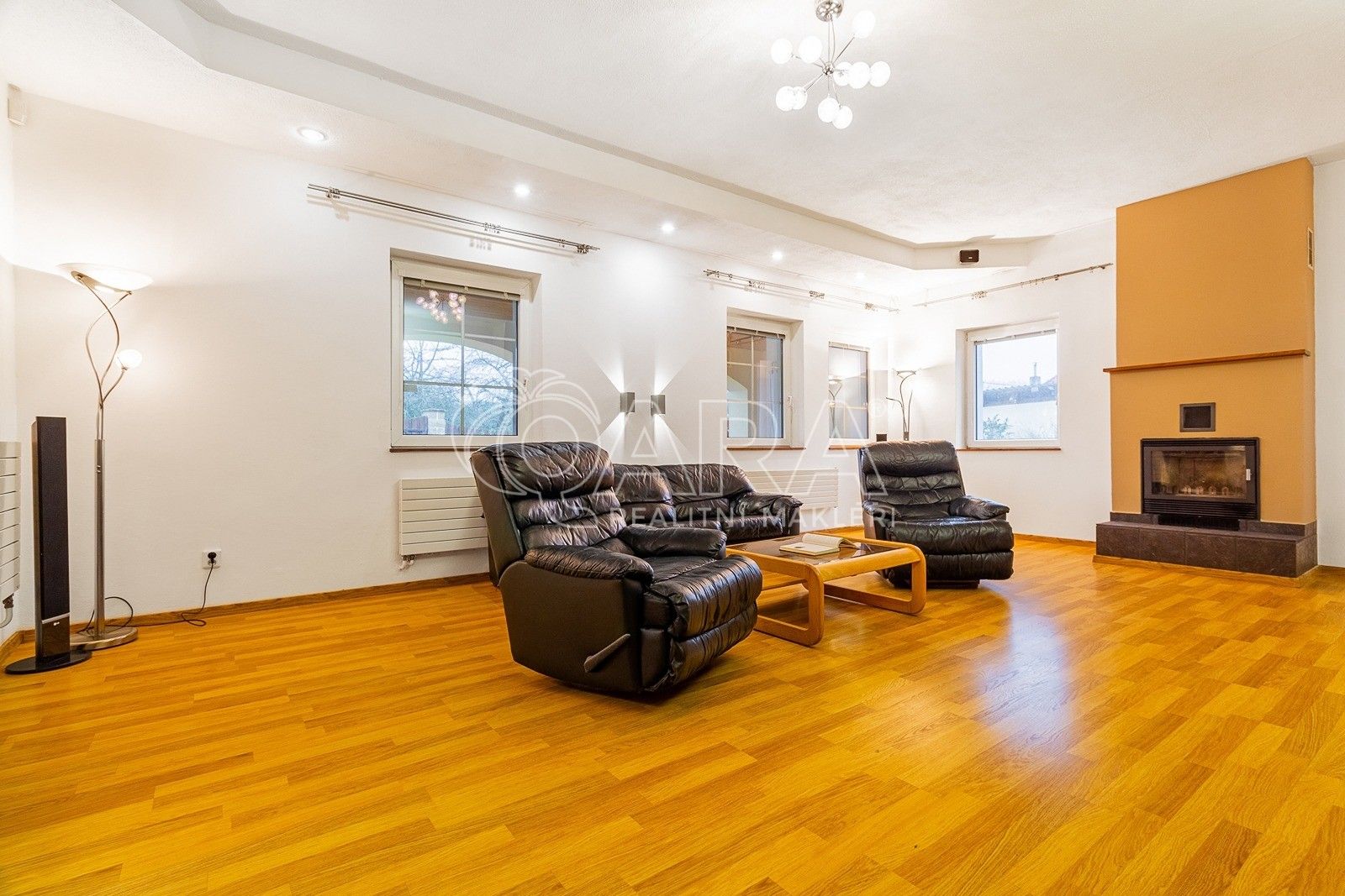 Prodej rodinný dům - Bošovice, Čížová, 480 m²