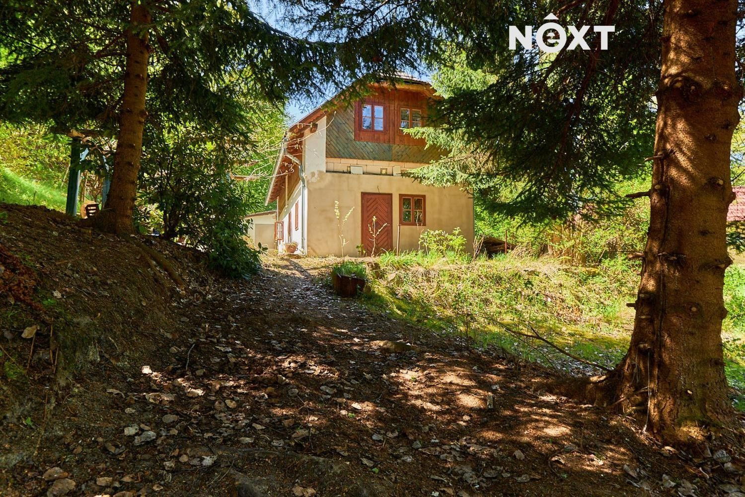 Rodinné domy, Údolí, Nové Hrady, 93 m²