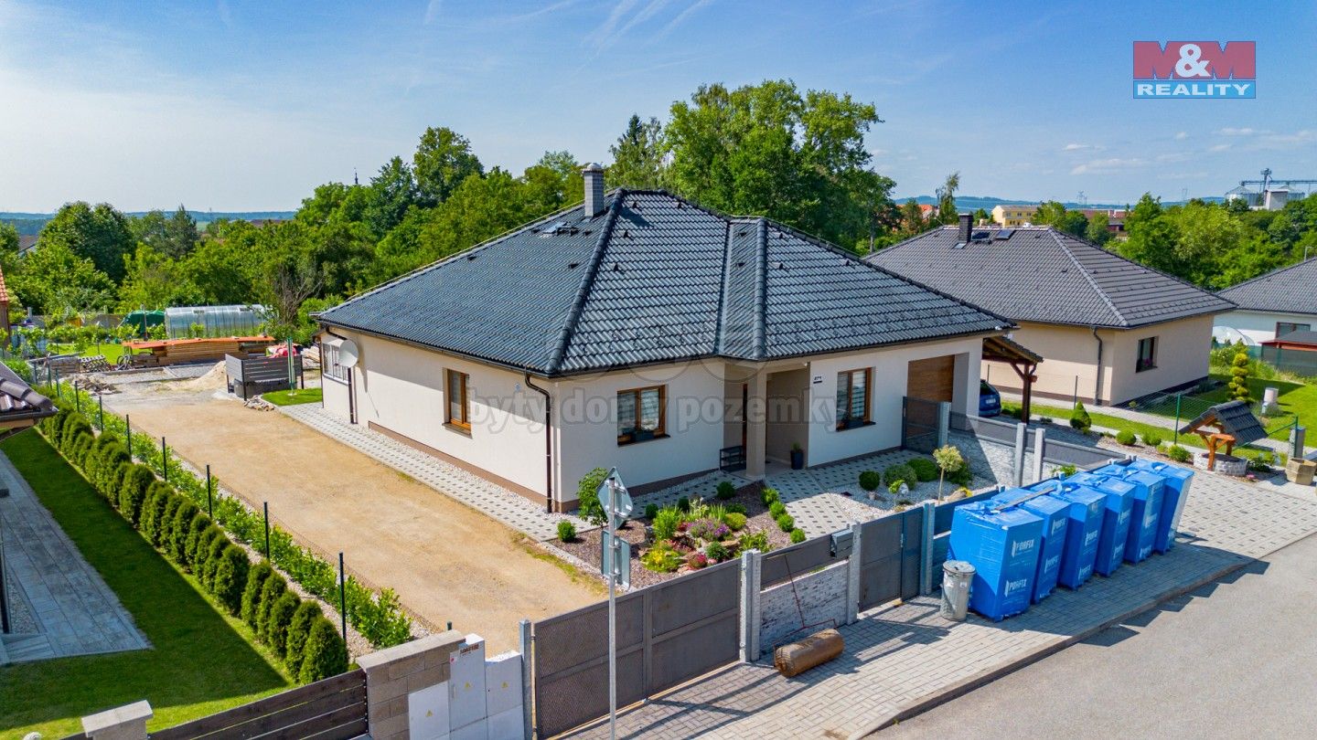 Rodinné domy, Dříteň, 111 m²