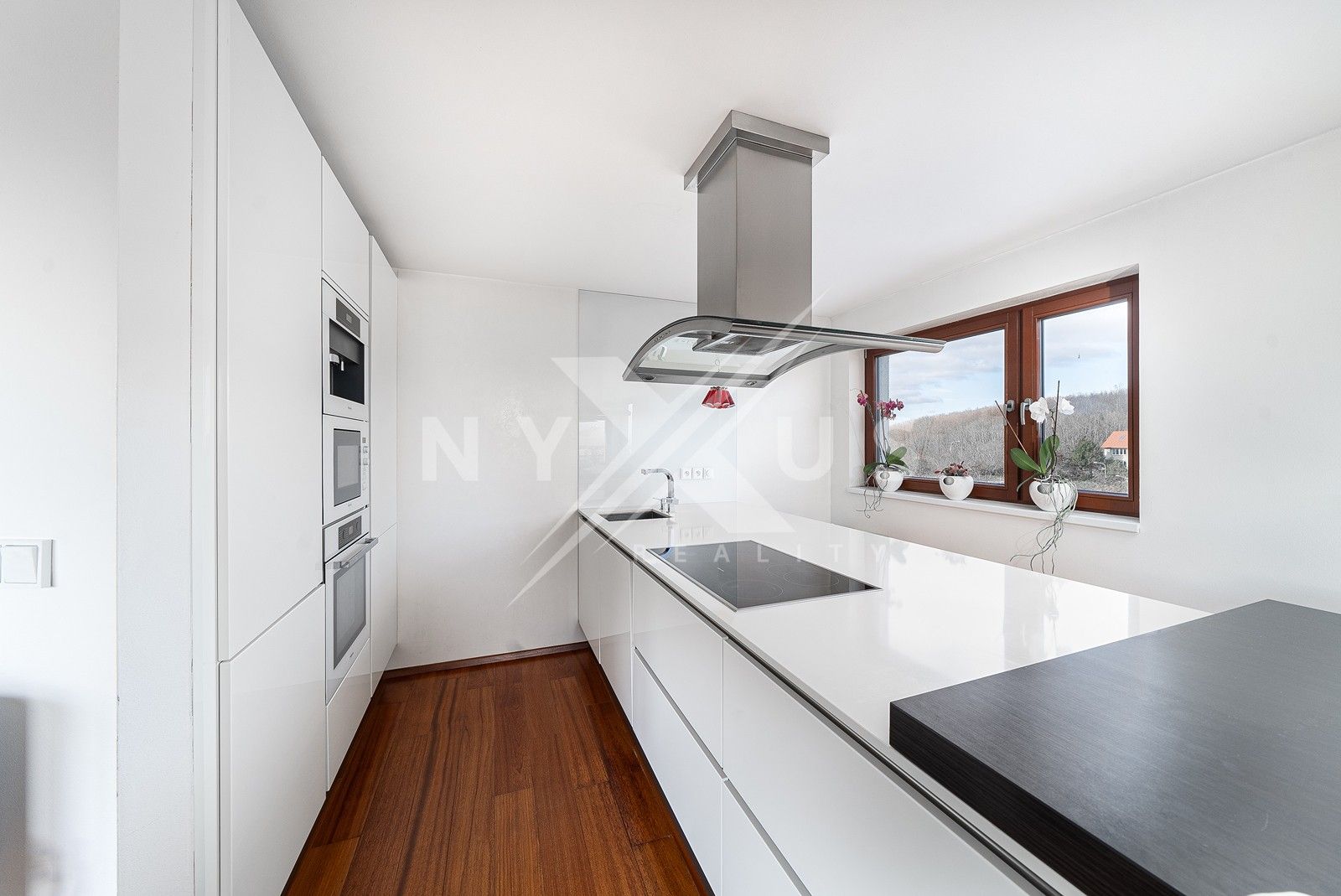 Prodej byt 4+kk - U Dívčích hradů, Praha, 119 m²