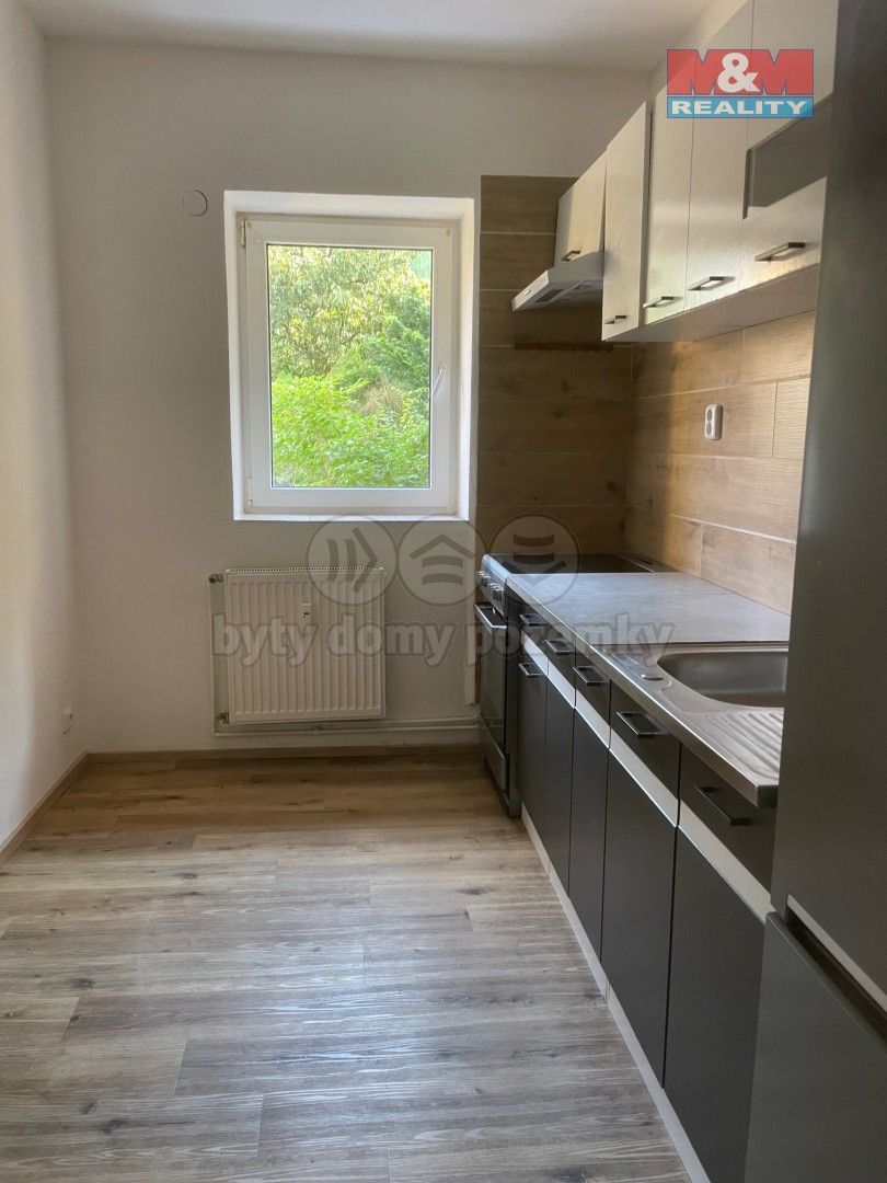 Pronájem byt 2+kk - Poděbradova, Náchod, 32 m²