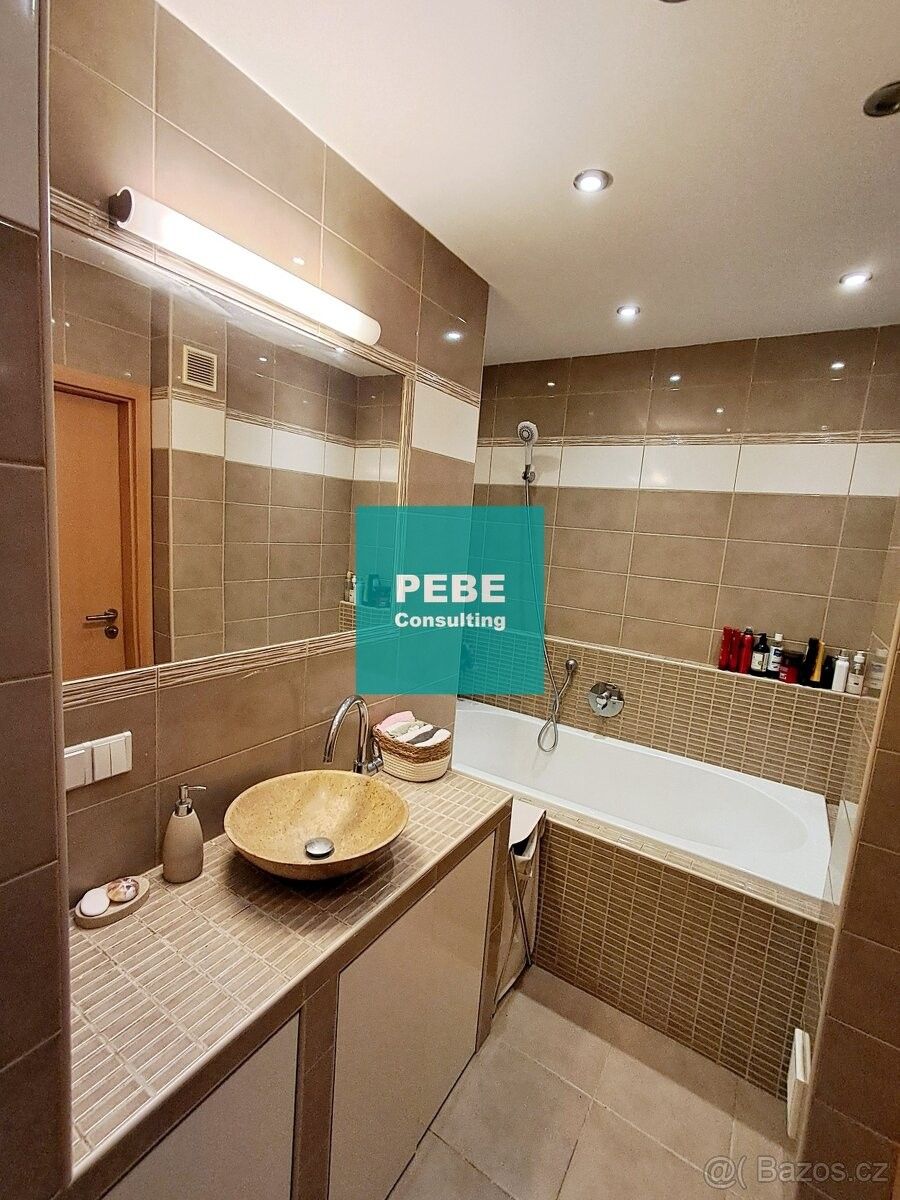 Prodej byt 2+1 - Praha, 106 00, 53 m²