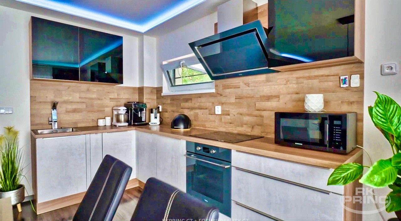 Prodej rodinný dům - Jenečská, Unhošť, 110 m²