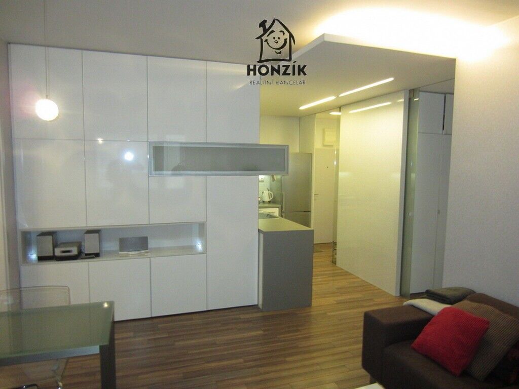 2+kk, Junácká, Praha, 58 m²