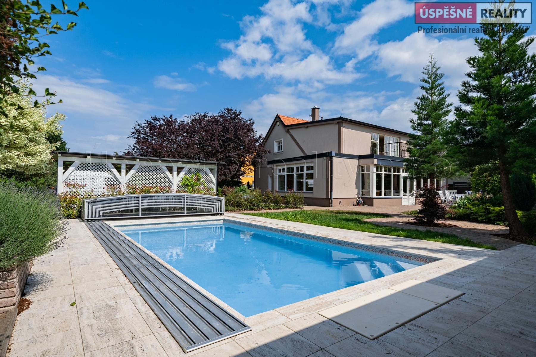 Ostatní, Opálová, Praha, 282 m²