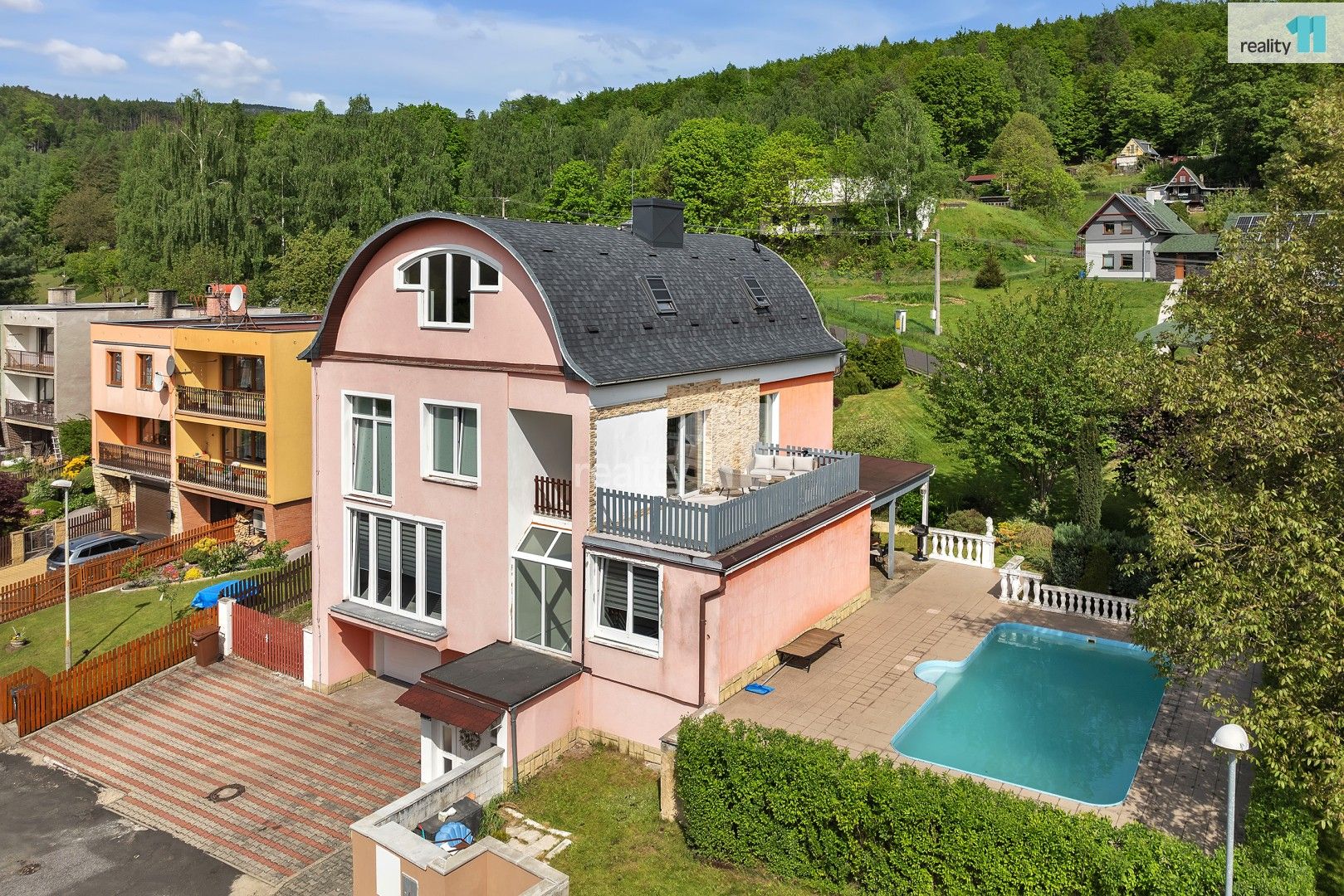 Rodinné domy, Pod Vrchem, Děčín, 396 m²