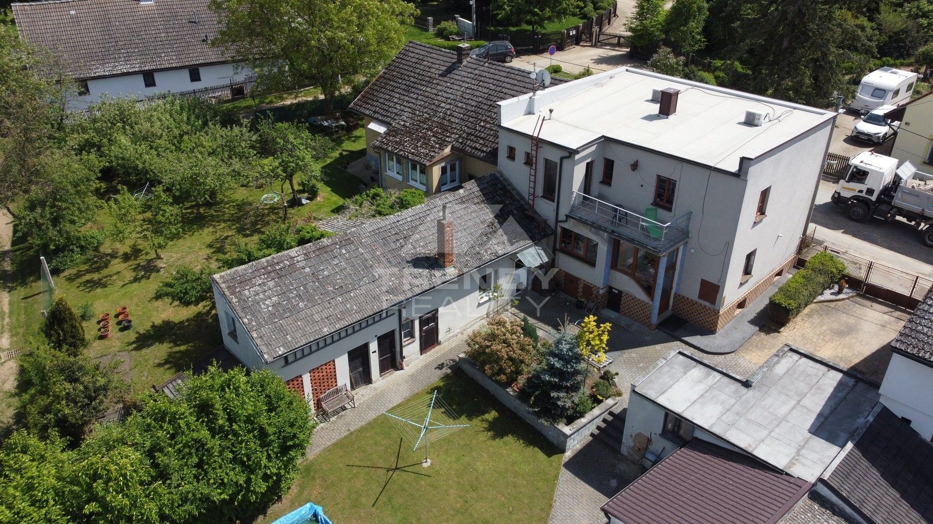 Rodinné domy, Bušovice, 250 m²