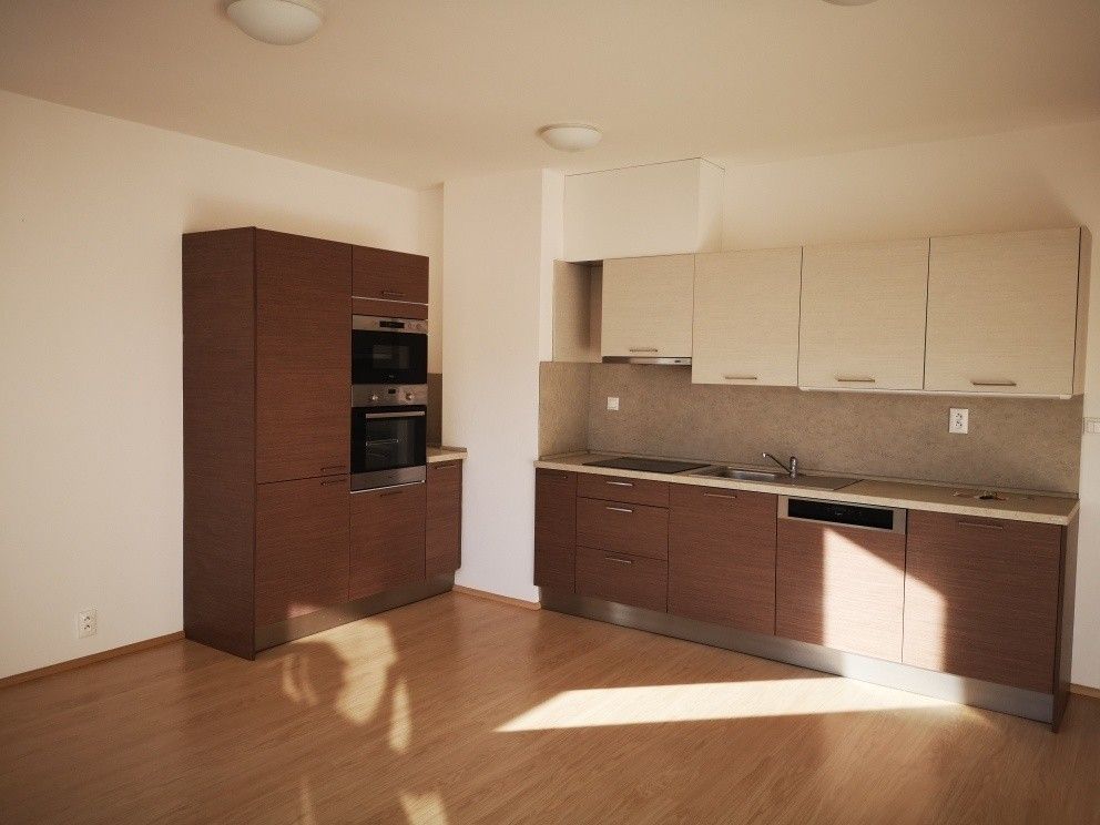 Pronájem byt 2+kk - Zlín, 760 01, 63 m²