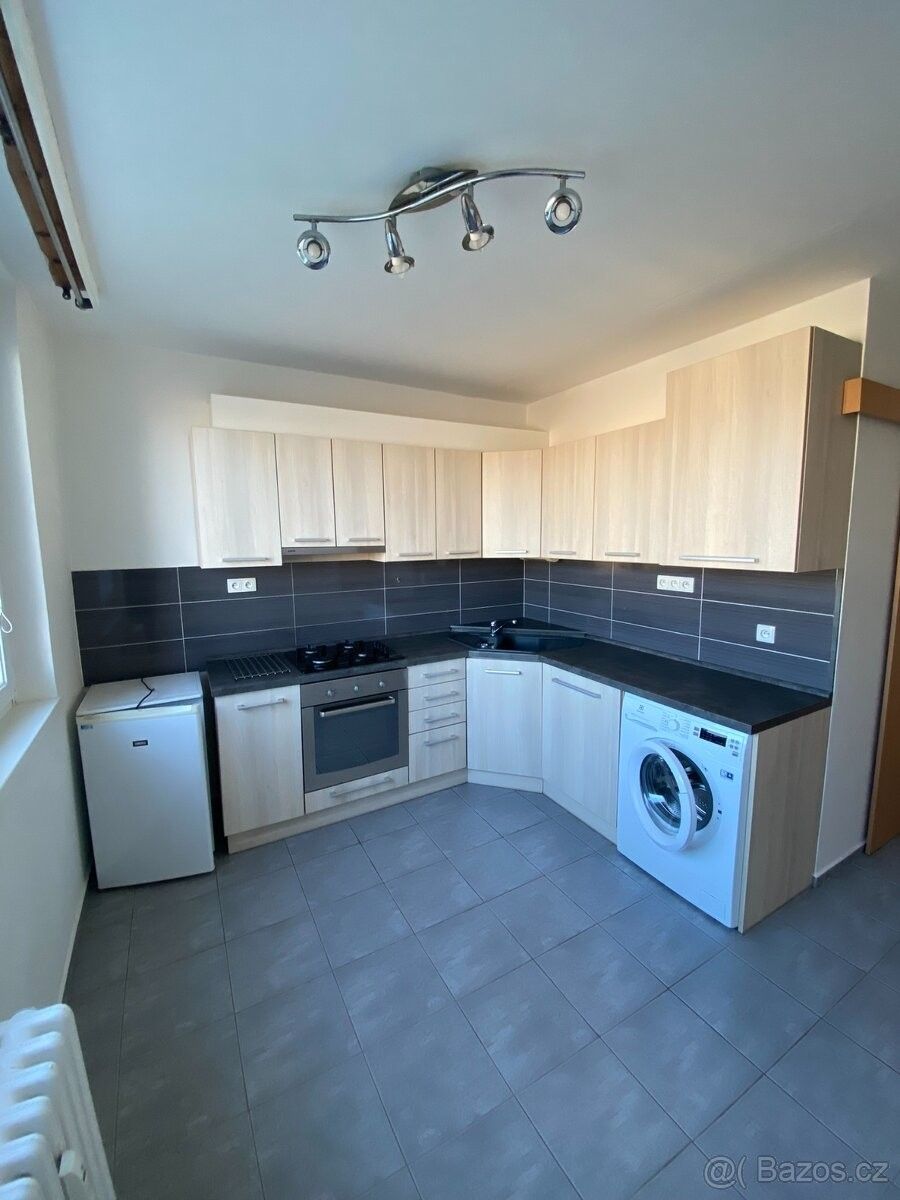 1+1, Veselí nad Moravou, 698 01, 2 m²