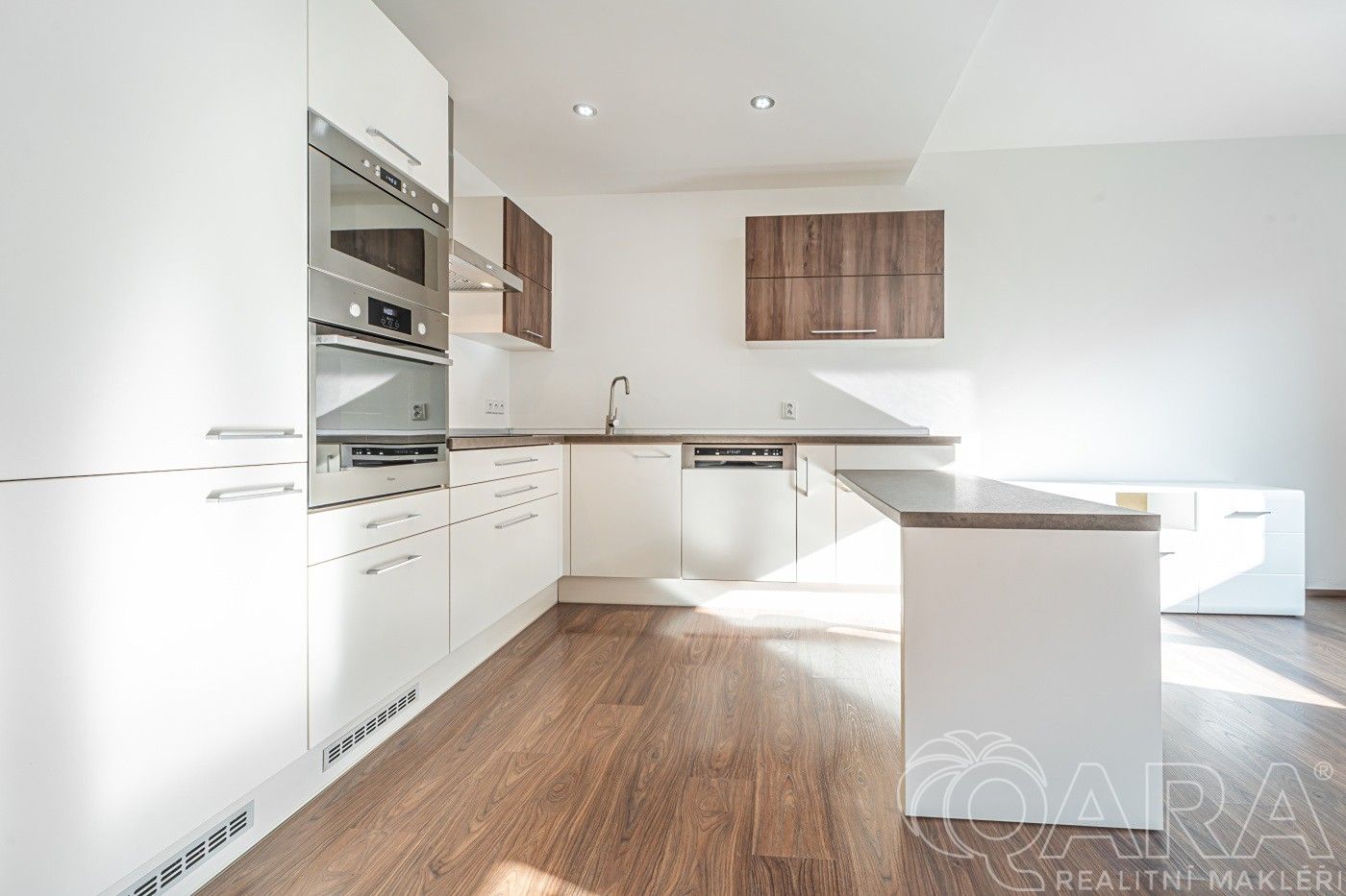 Prodej byt 1+kk - Na Návsi, Zbuzany, 41 m²