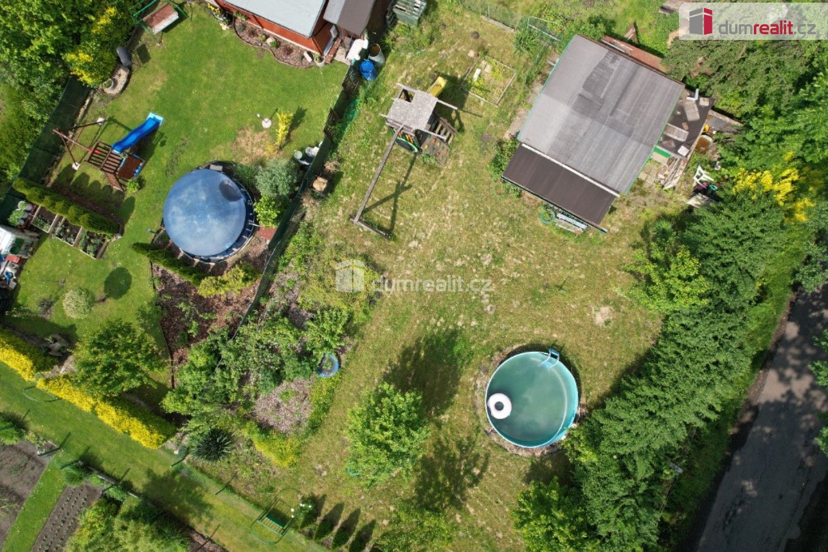 Zahrady, Albánská, Děčín, 440 m²