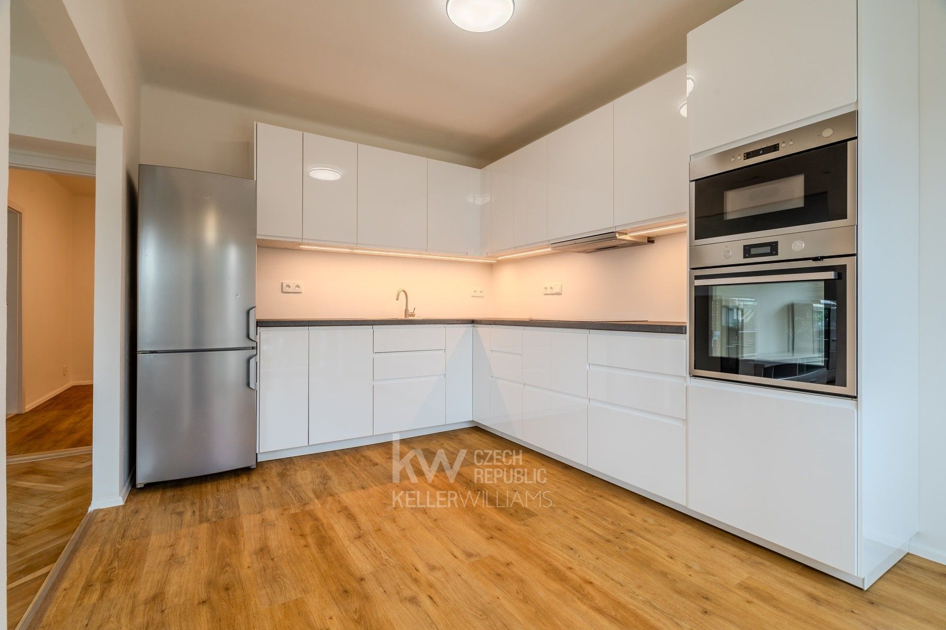 2+1, Na Dionysce, Praha, 76 m²