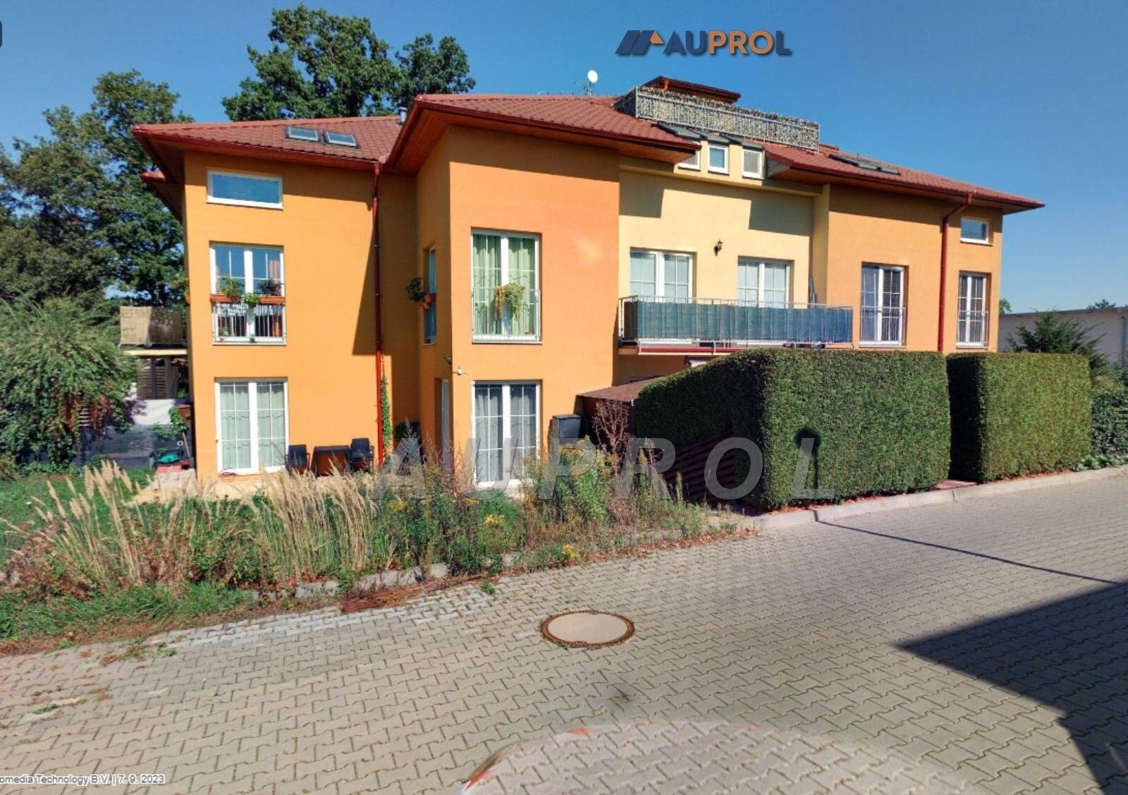 2+kk, Nad statkem, Praha, 190 m²