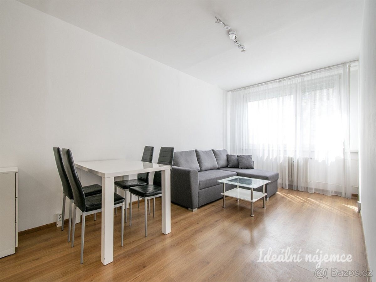 2+kk, Praha, 109 00, 43 m²