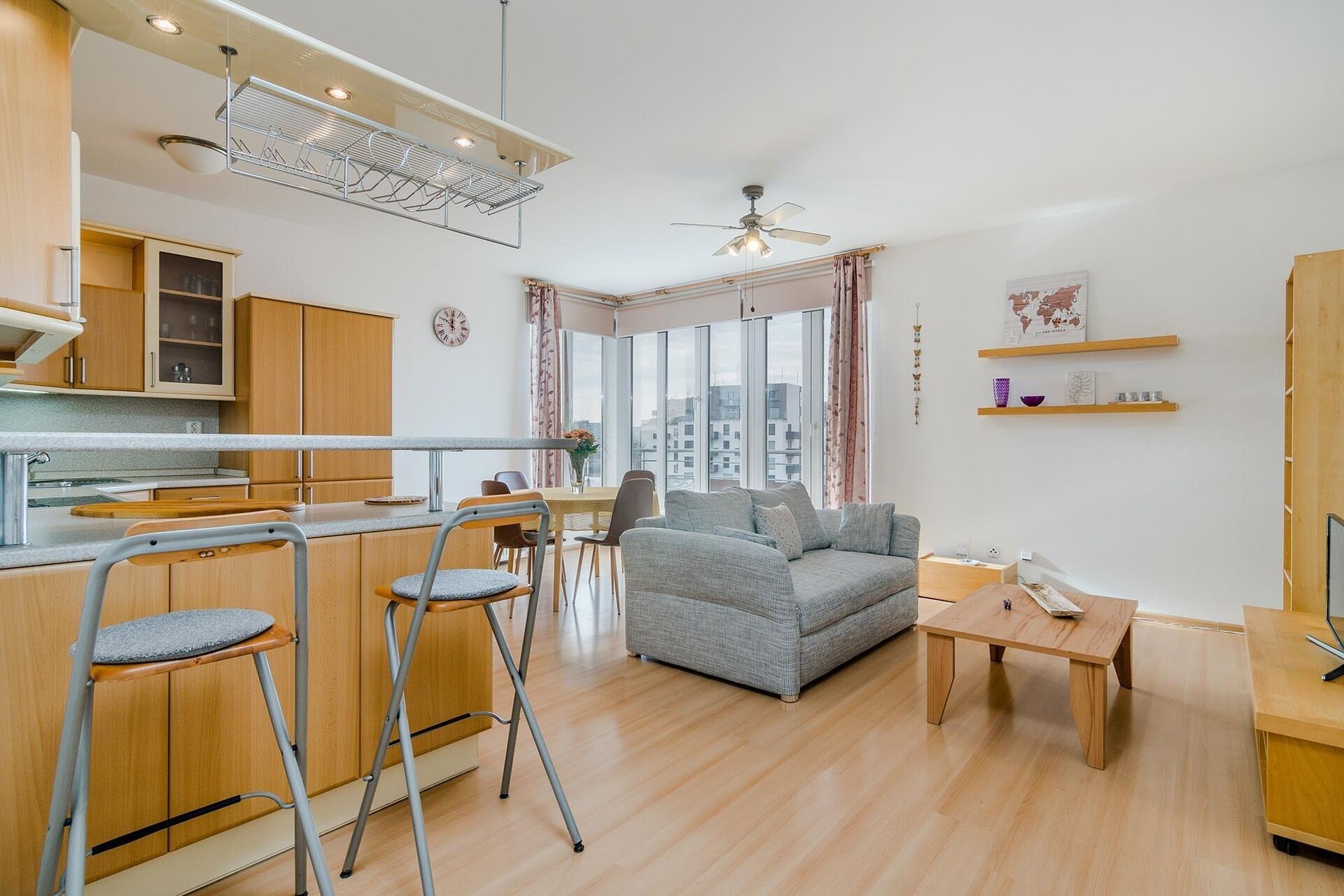 2+kk, Za černým mostem, Praha, 71 m²