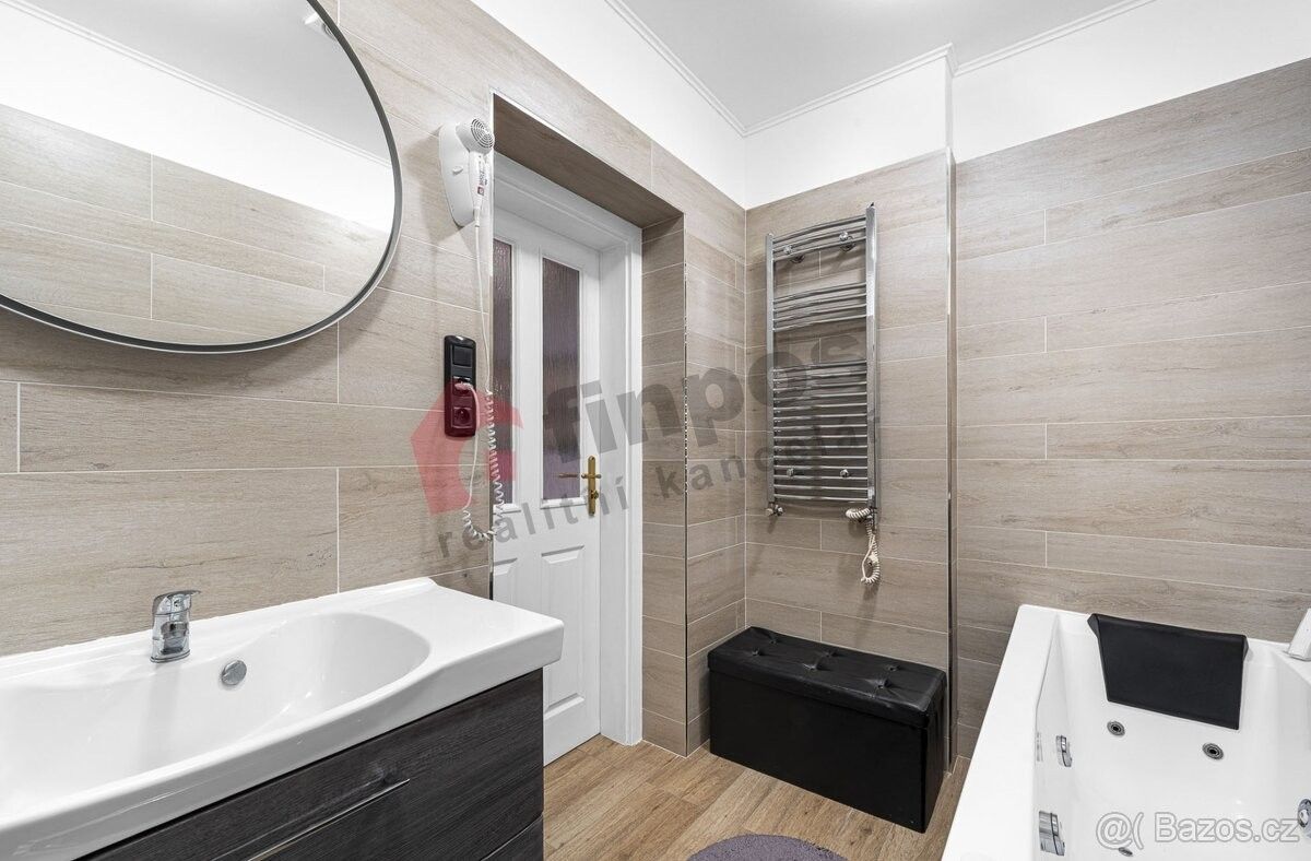 Prodej byt 2+1 - Praha, 150 00, 58 m²