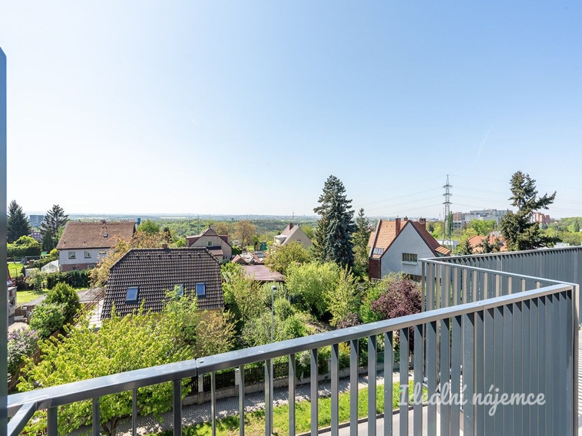Pronájem byt 1+kk - Jordánská, Praha, 24 m²