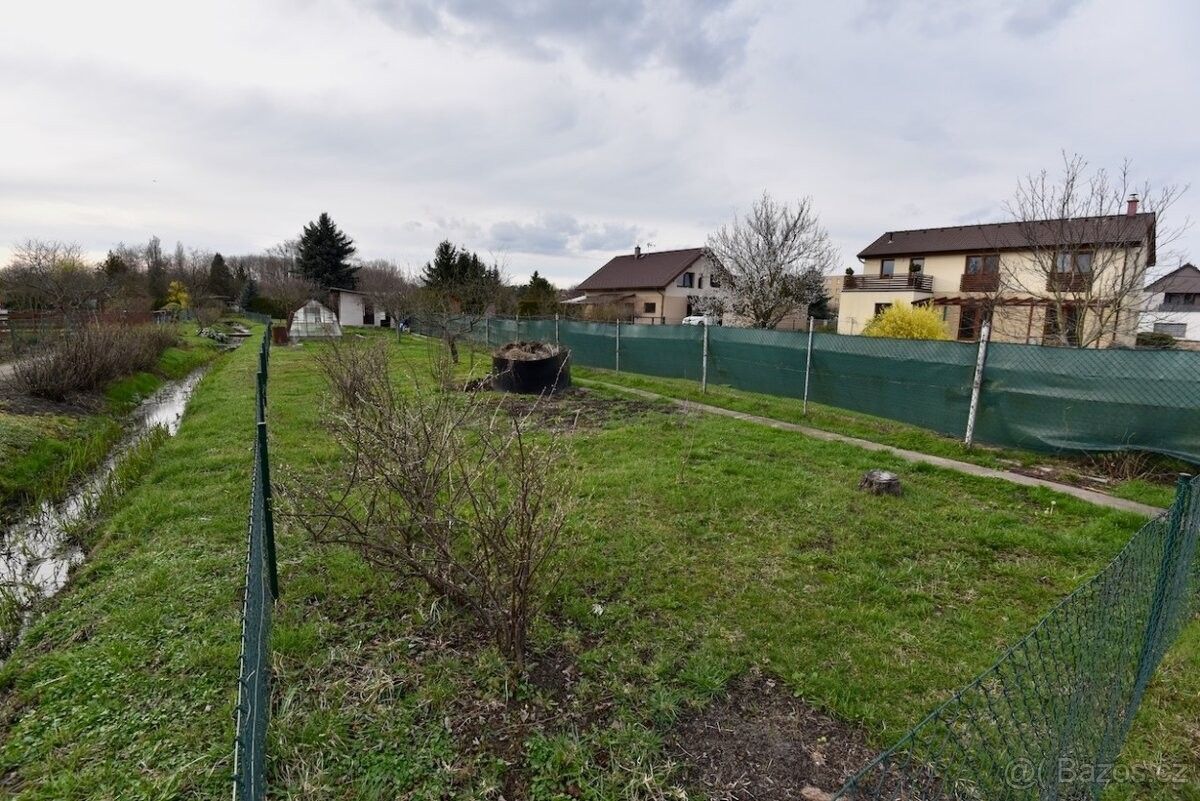 Zahrady, Pardubice, 530 02, 430 m²