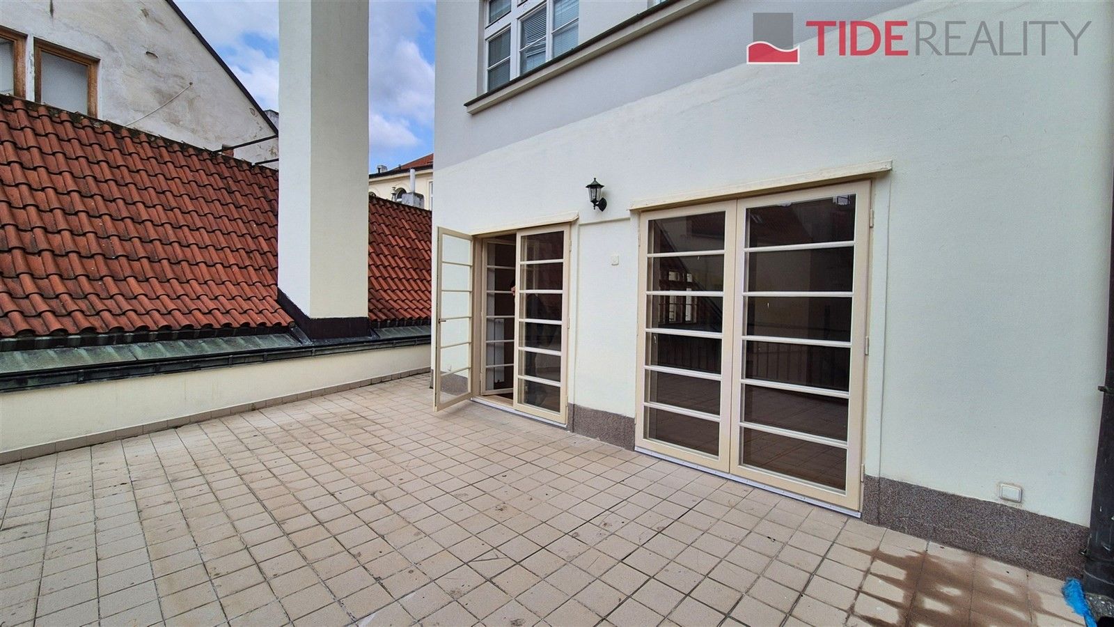 1+kk, Staroměstské náměstí, Praha, 25 m²