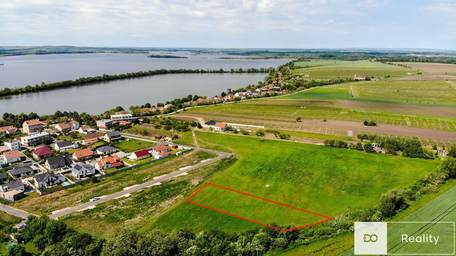 Pozemky pro bydlení, Strachotín, 2 318 m²