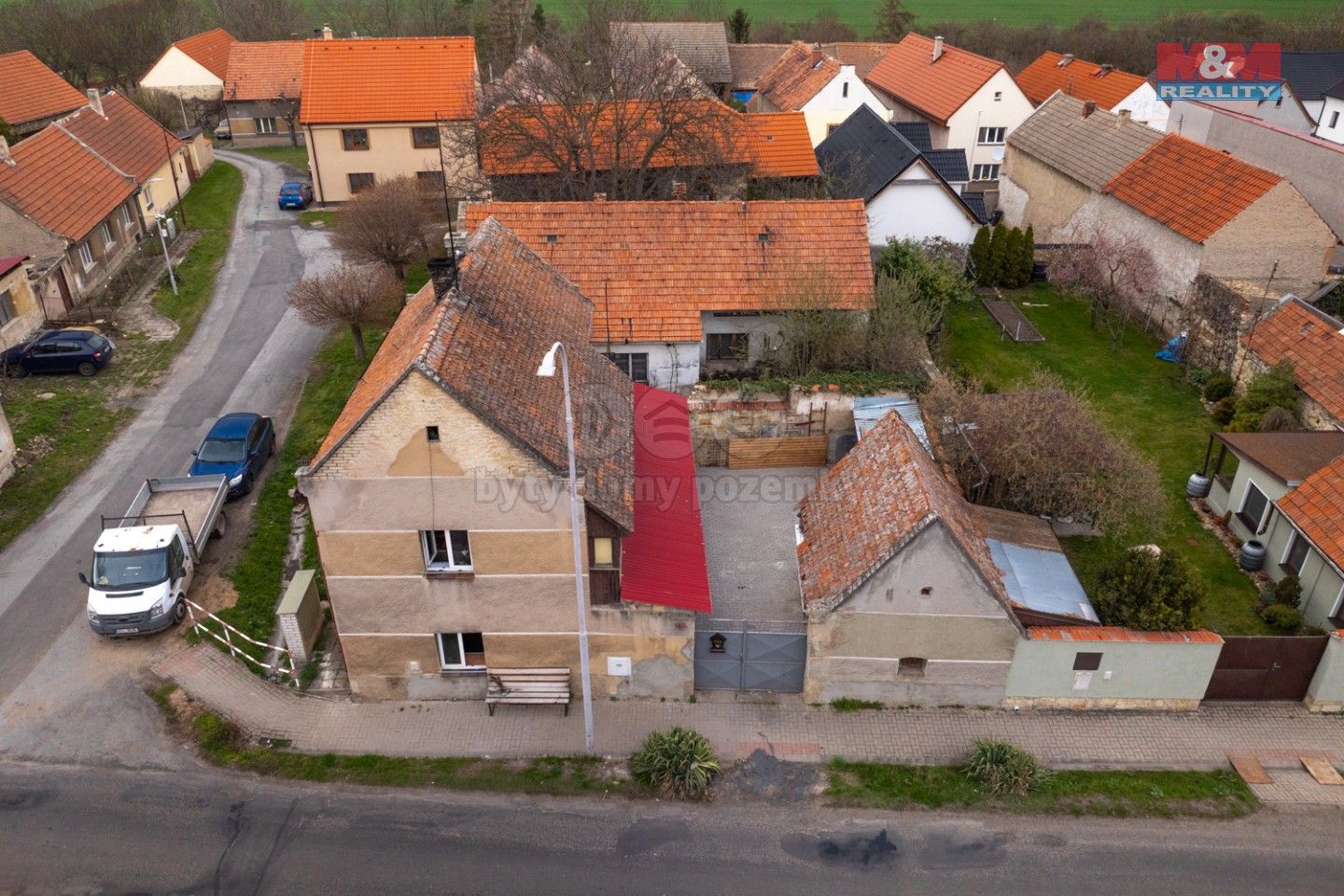 Rodinné domy, Hřivčice, Peruc, 100 m²