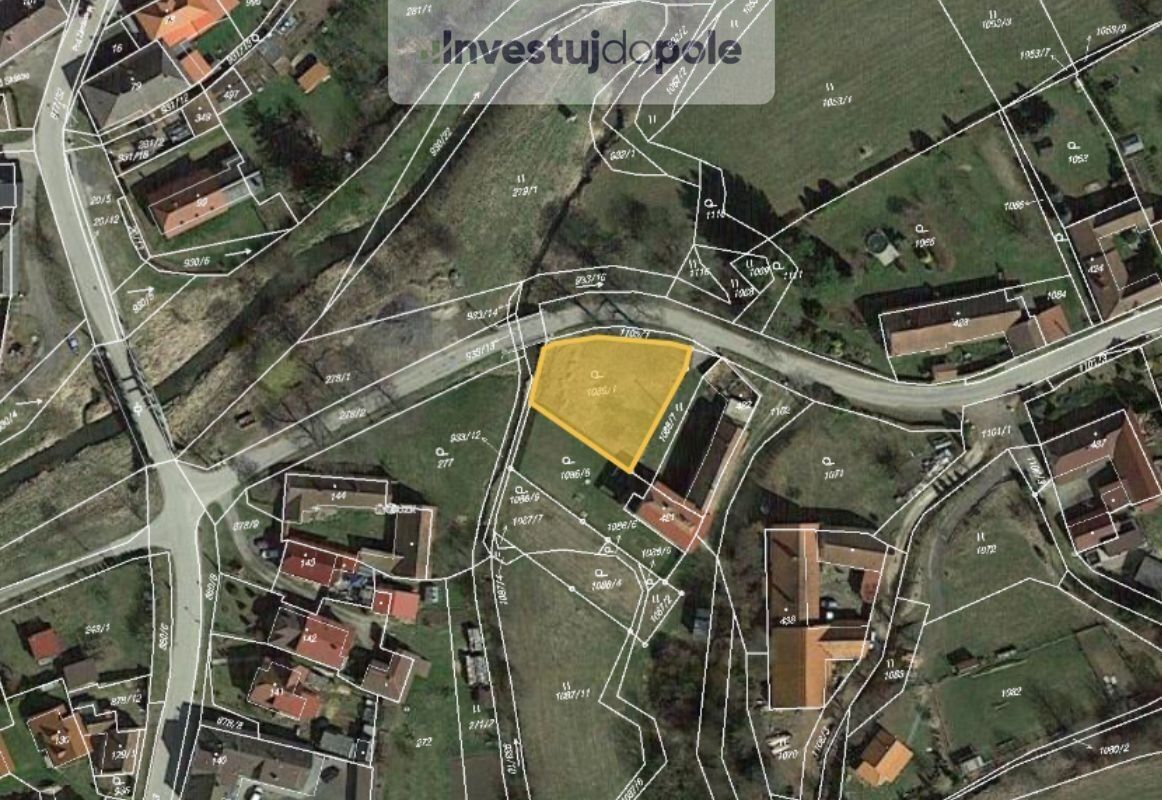 Zahrady, Vítovice, Hořepník, 725 m²