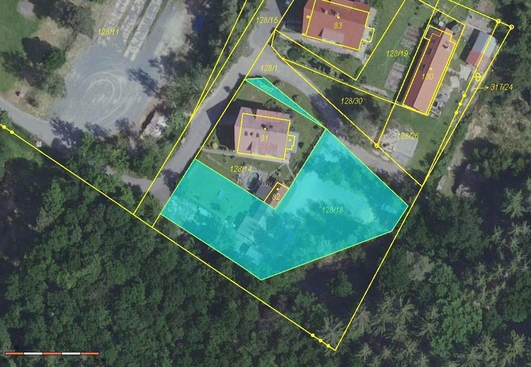 Pozemky pro bydlení, Karlova Ves, 1 951 m²