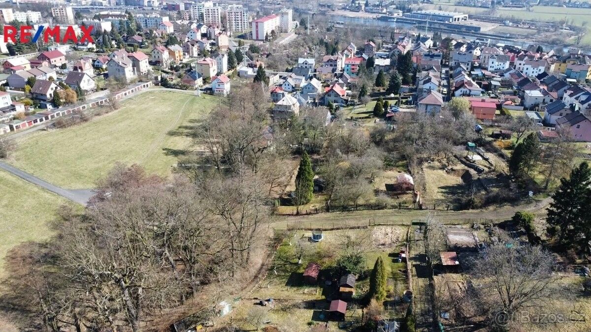 Prodej pozemek pro bydlení - Děčín, 405 02, 1 922 m²