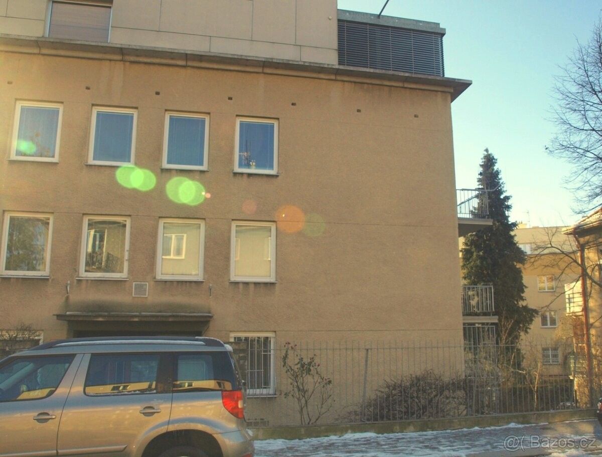 Prodej byt 2+1 - Praha, 150 00, 53 m²
