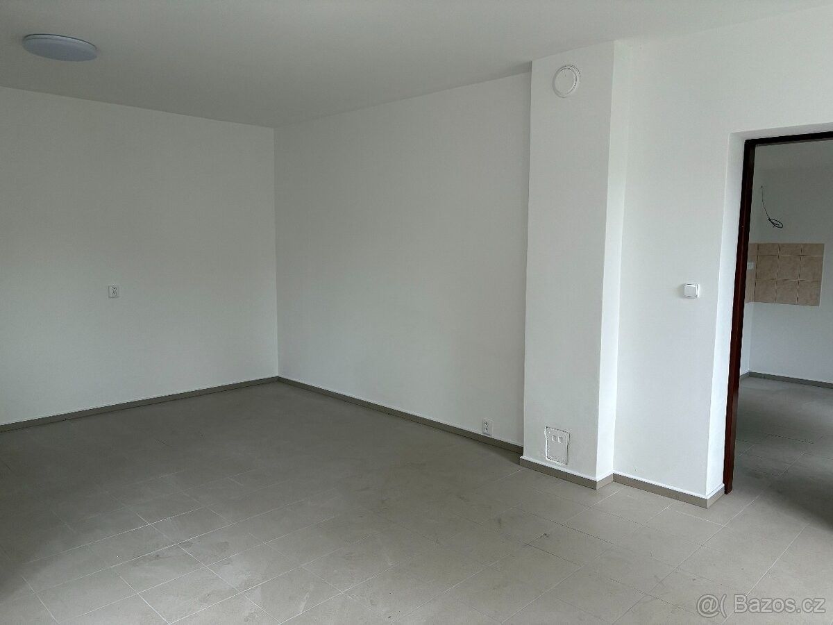 Pronájem byt 2+1 - Kropáčova Vrutice, 294 79, 67 m²