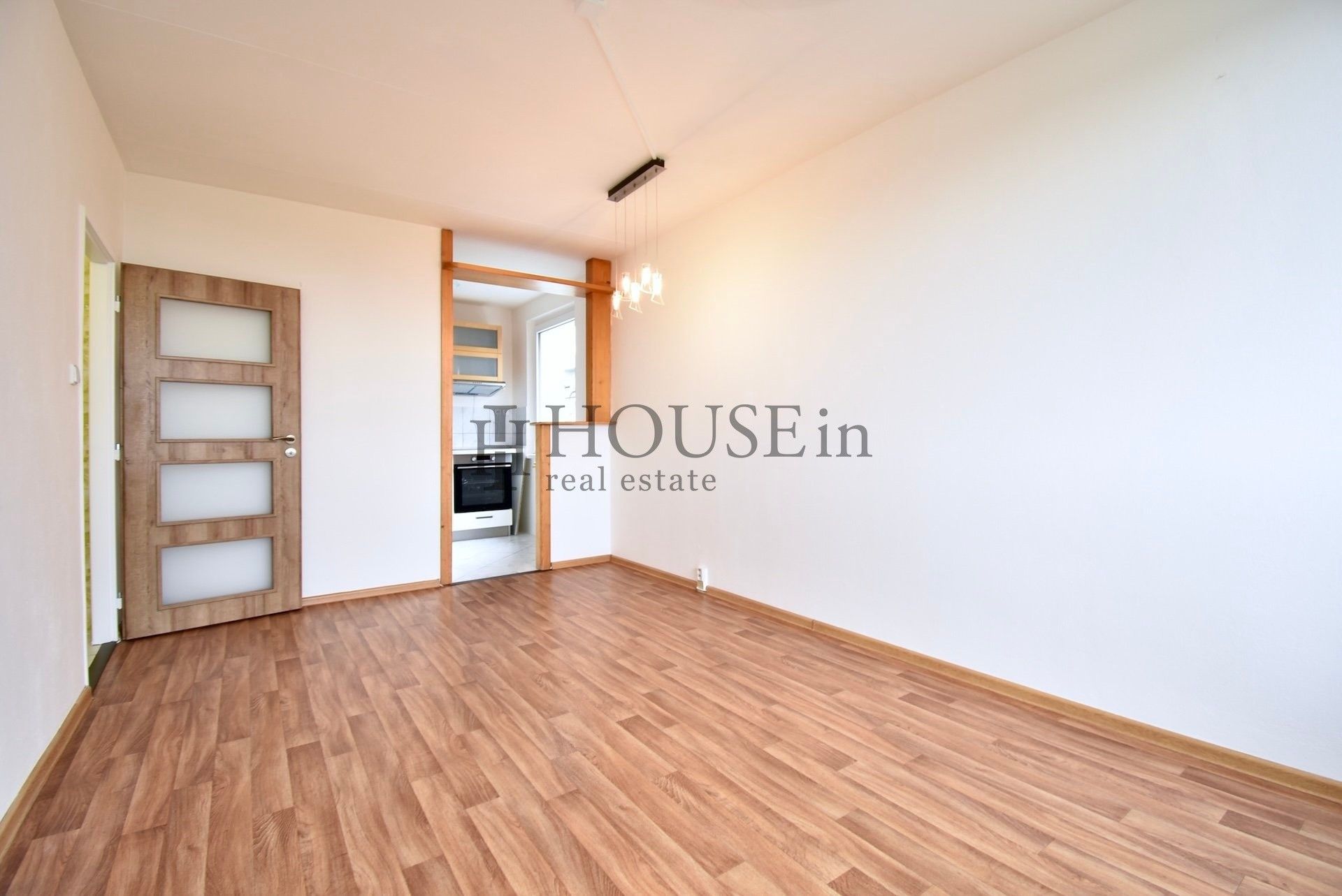 Pronájem byt 2+kk - Laudova, Praha, 43 m²