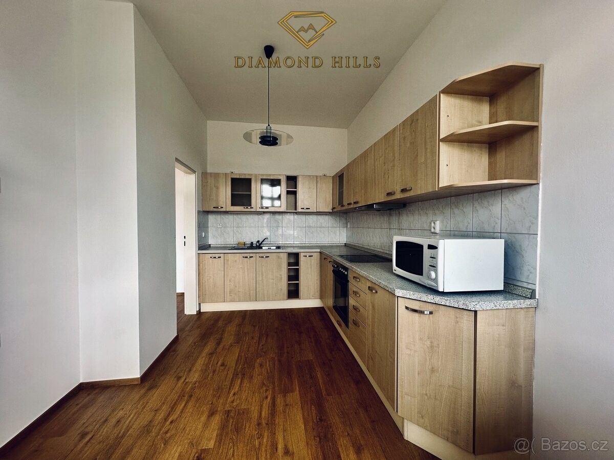 2+1, Praha 10, 111 01, 74 m²