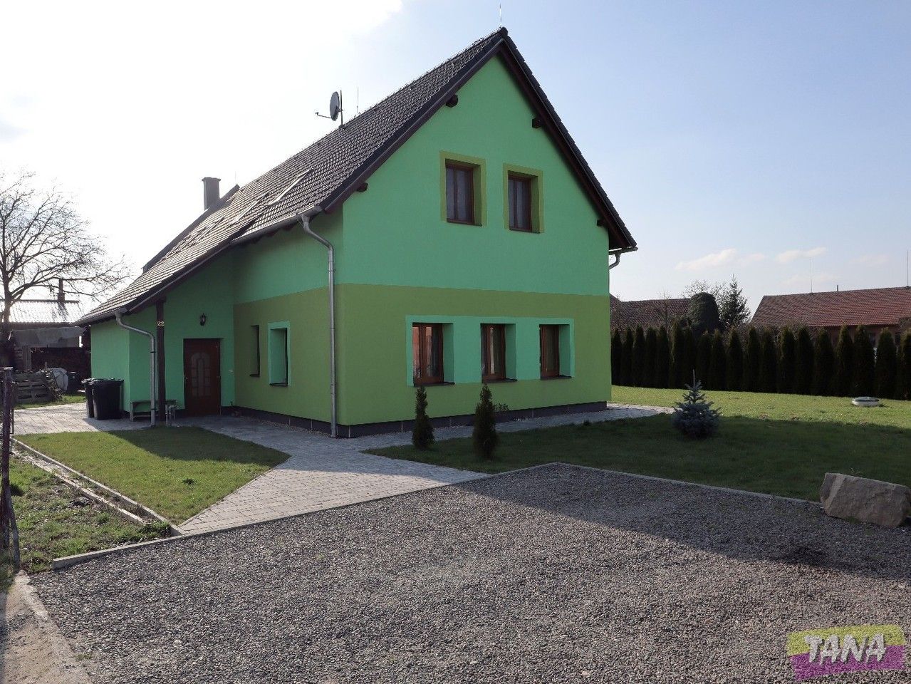 Rodinné domy, Urbanice, 235 m²