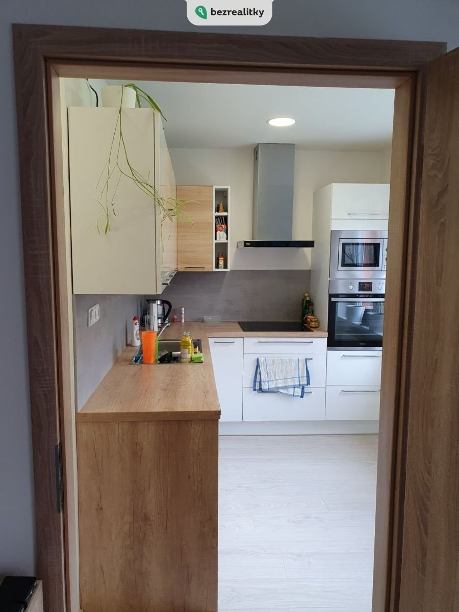 2+1, Mochovská, Praha, 52 m²