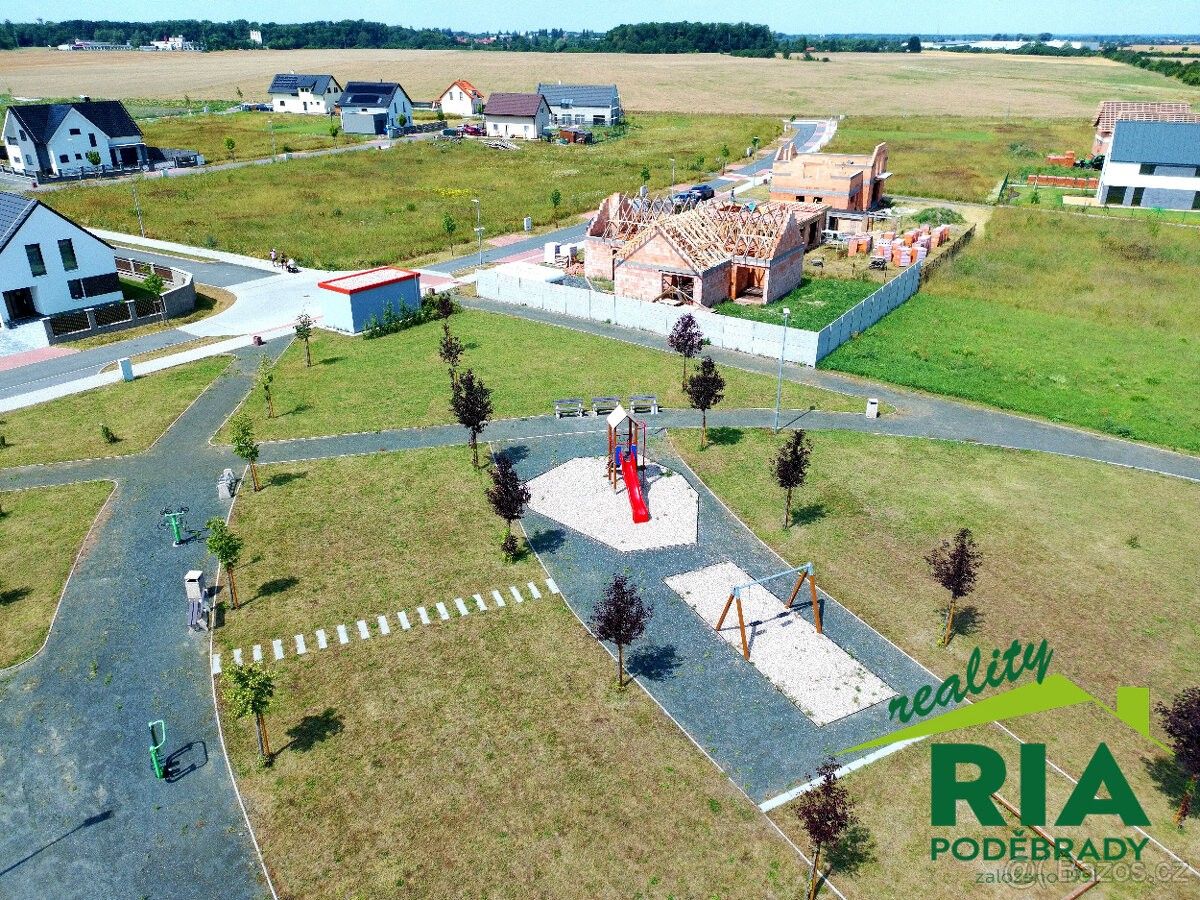 Prodej pozemek pro bydlení - Poděbrady, 290 01, 650 m²