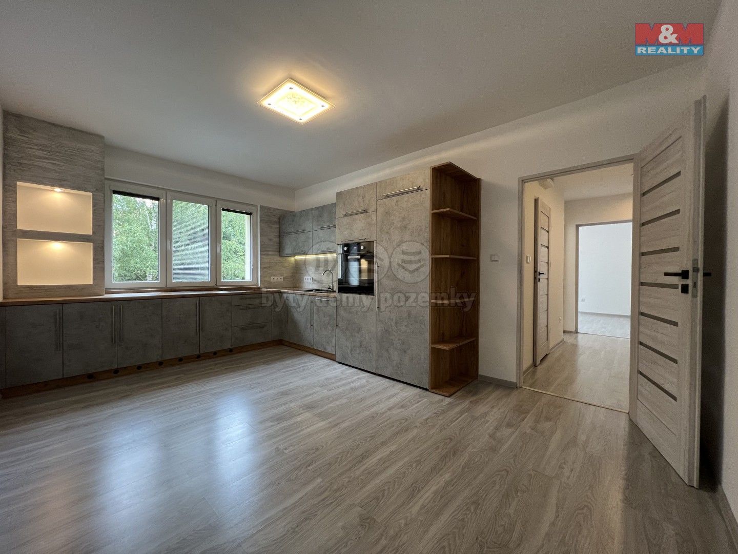 3+kk, tř. Těreškovové, Karviná, 56 m²