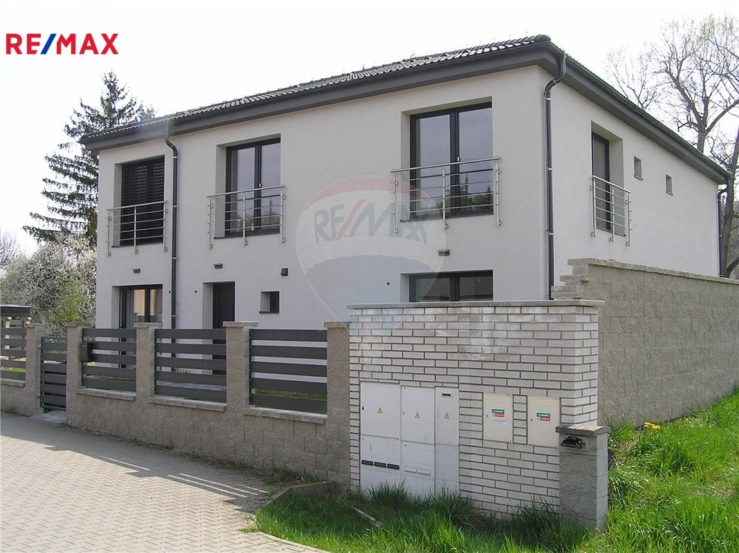 3+kk, Nad Lávkou, Tuchoměřice, 96 m²