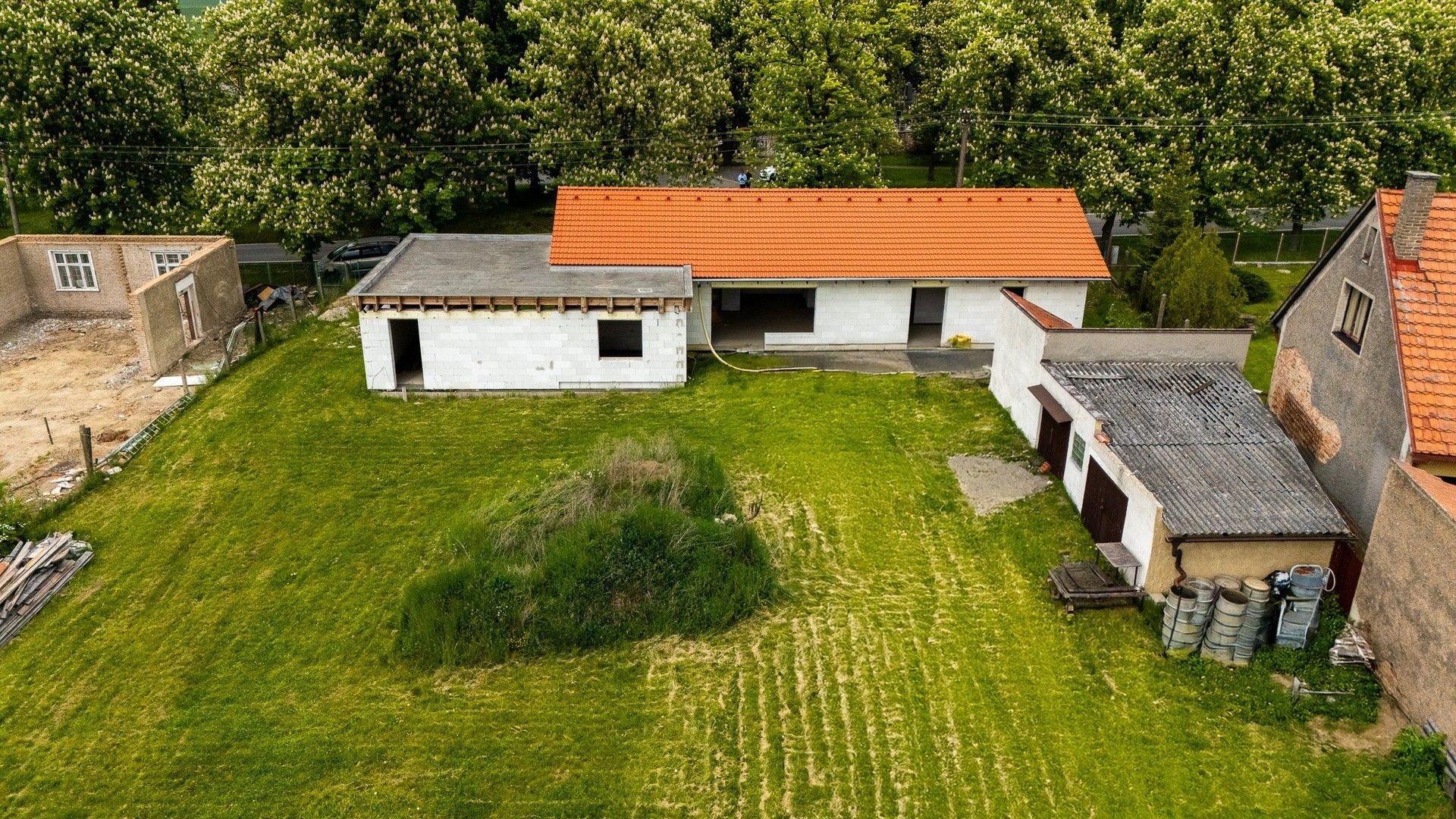 Prodej rodinný dům - Bezdědická, Hostomice, 231 m²