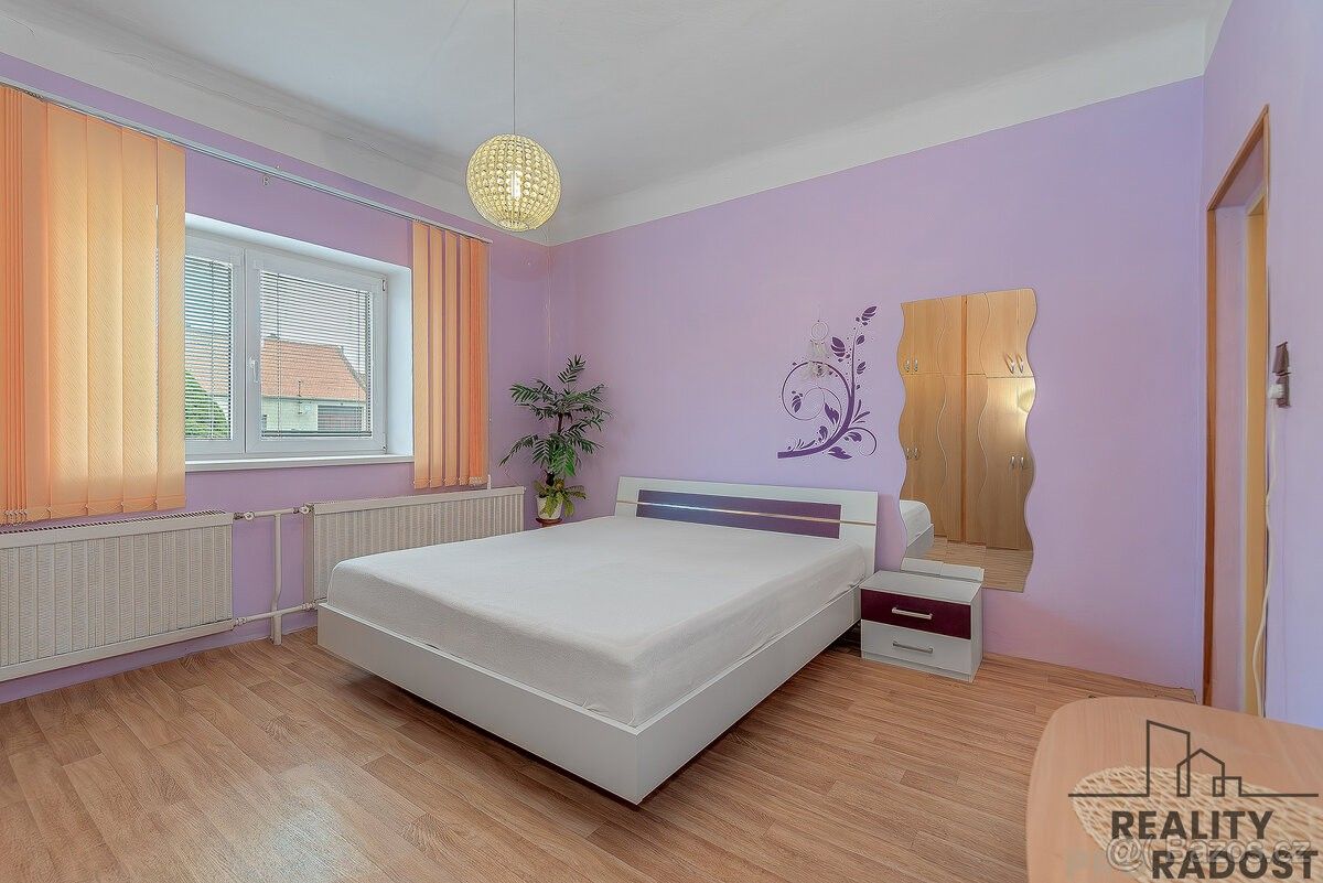 Prodej dům - Hevlín, 671 69, 1 912 m²