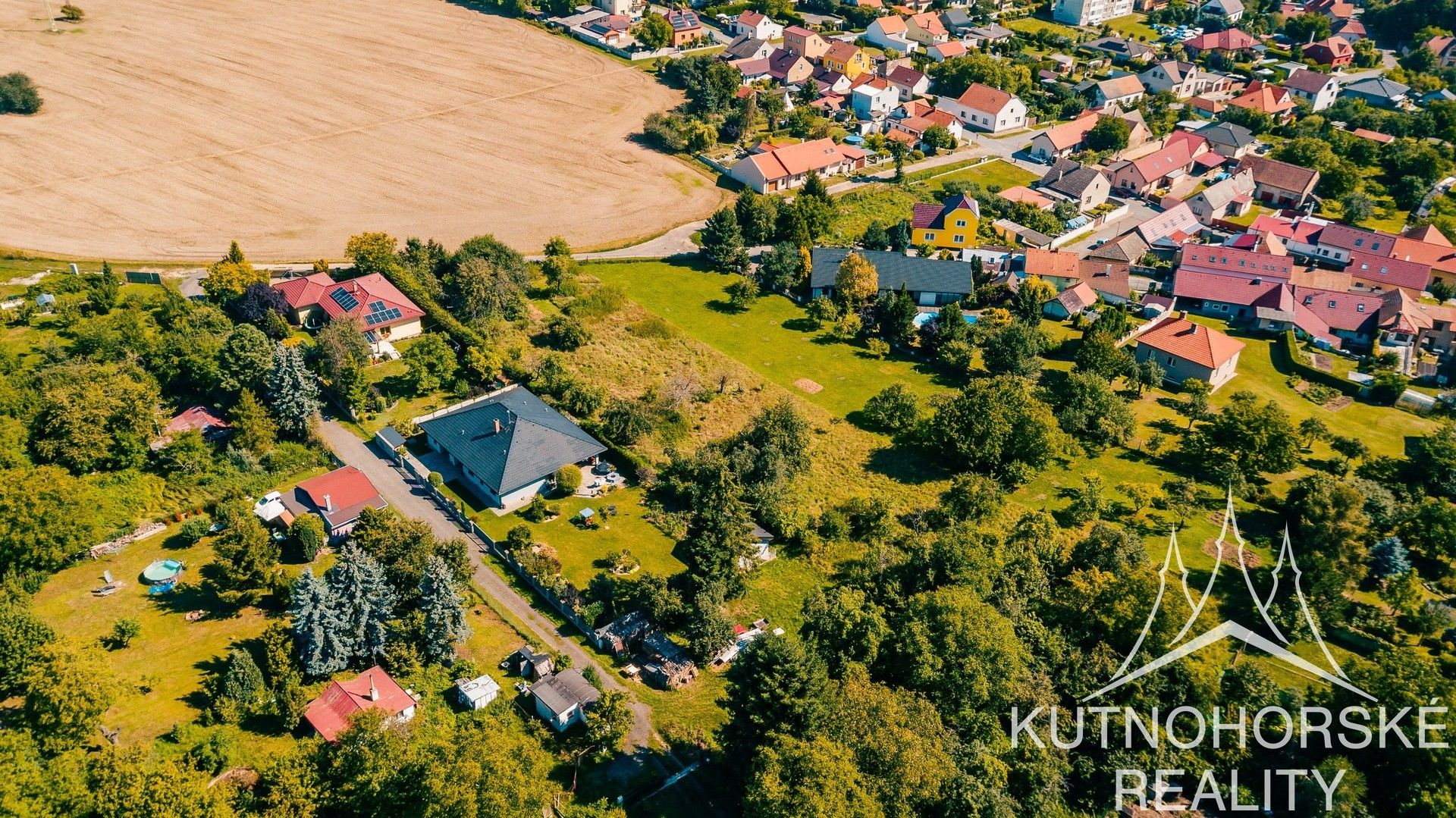 Prodej pozemek pro bydlení - Týnec nad Labem, 856 m²