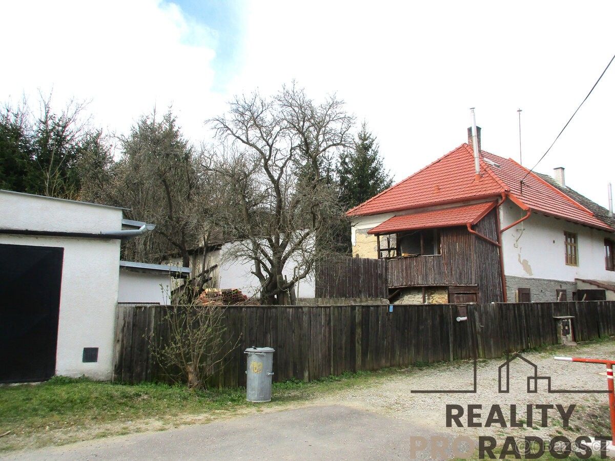 Ostatní, Zastávka u Brna, 664 84