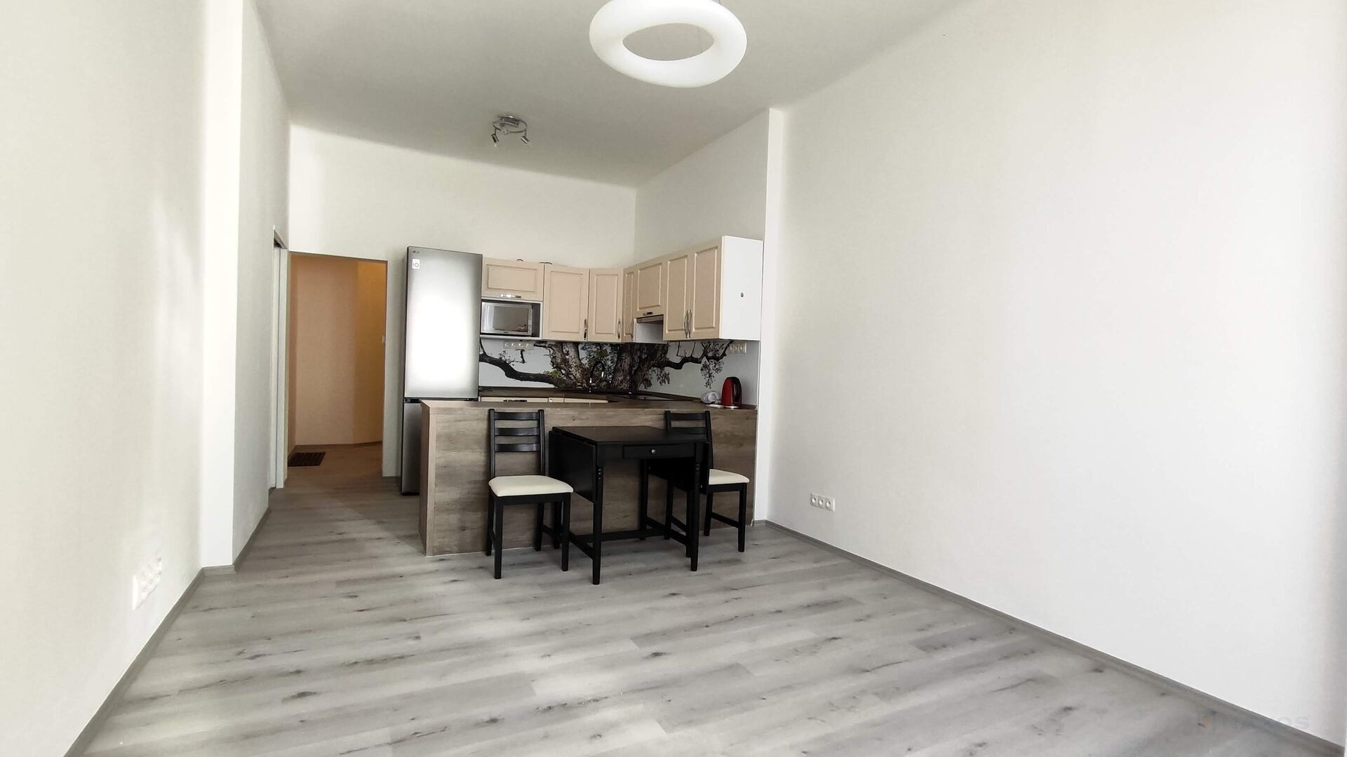 2+kk, Čajkovského, Praha, 50 m²