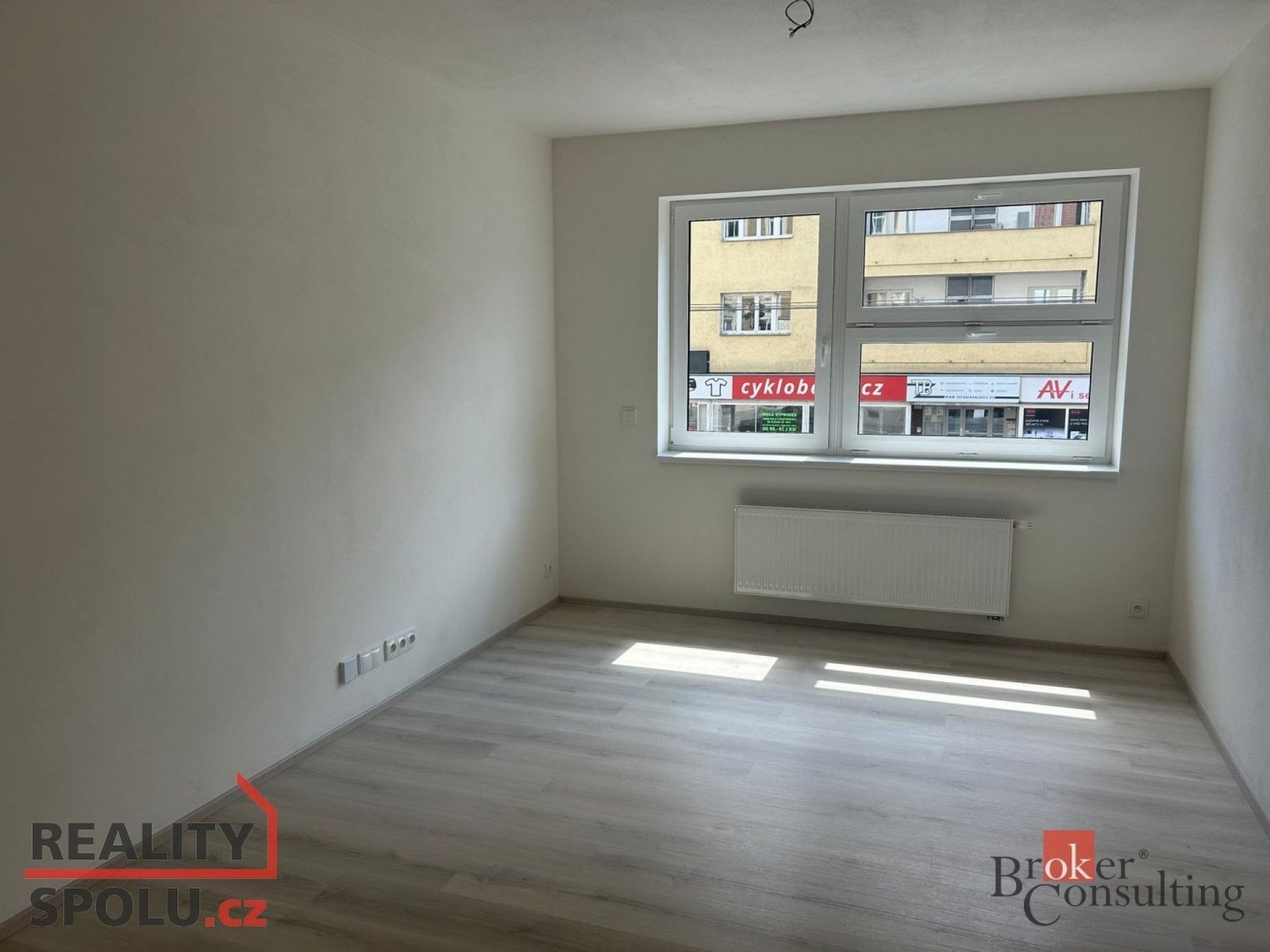 Pronájem byt 1+kk - Křenová,Trnitá,Brno, 27 m²